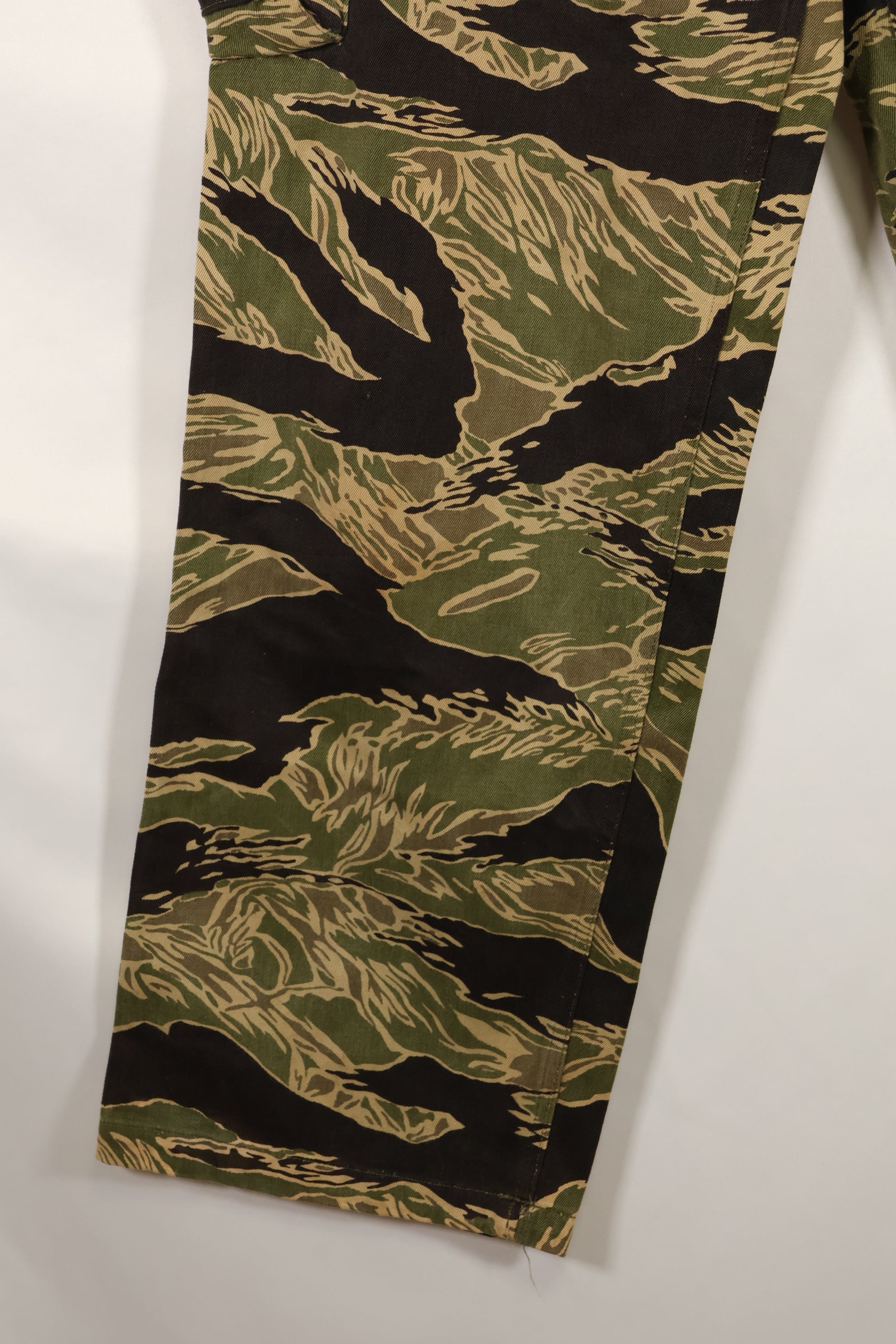 実物 沖縄タイガー タイガーストライプ パンツ Asian Cut 褪色あり 中古品