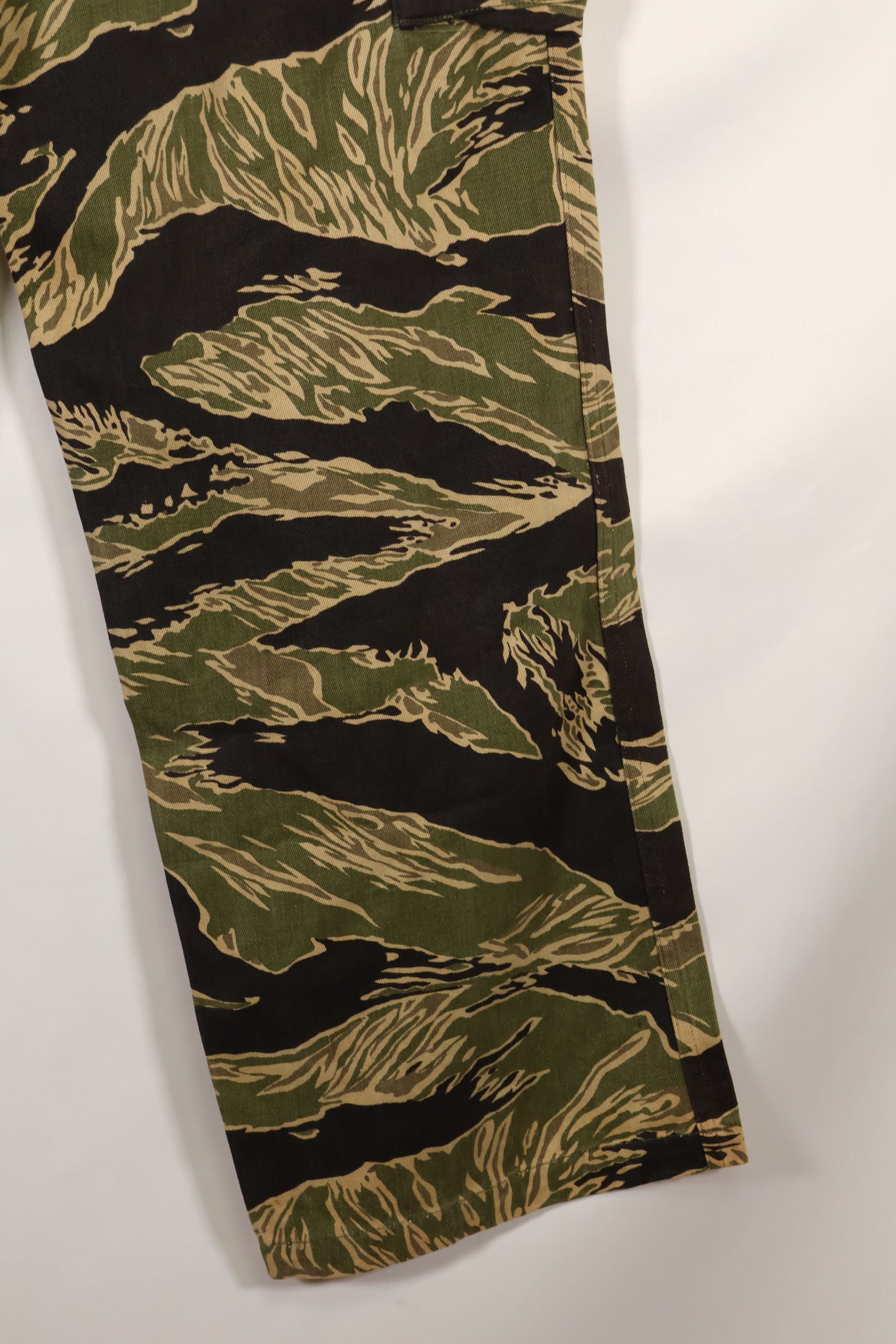 実物 沖縄タイガー タイガーストライプ パンツ Asian Cut 褪色あり 中古品