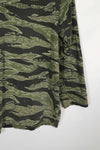 Real Late War Pattern Tiger Stripe Shirt, large size, missing buttons.