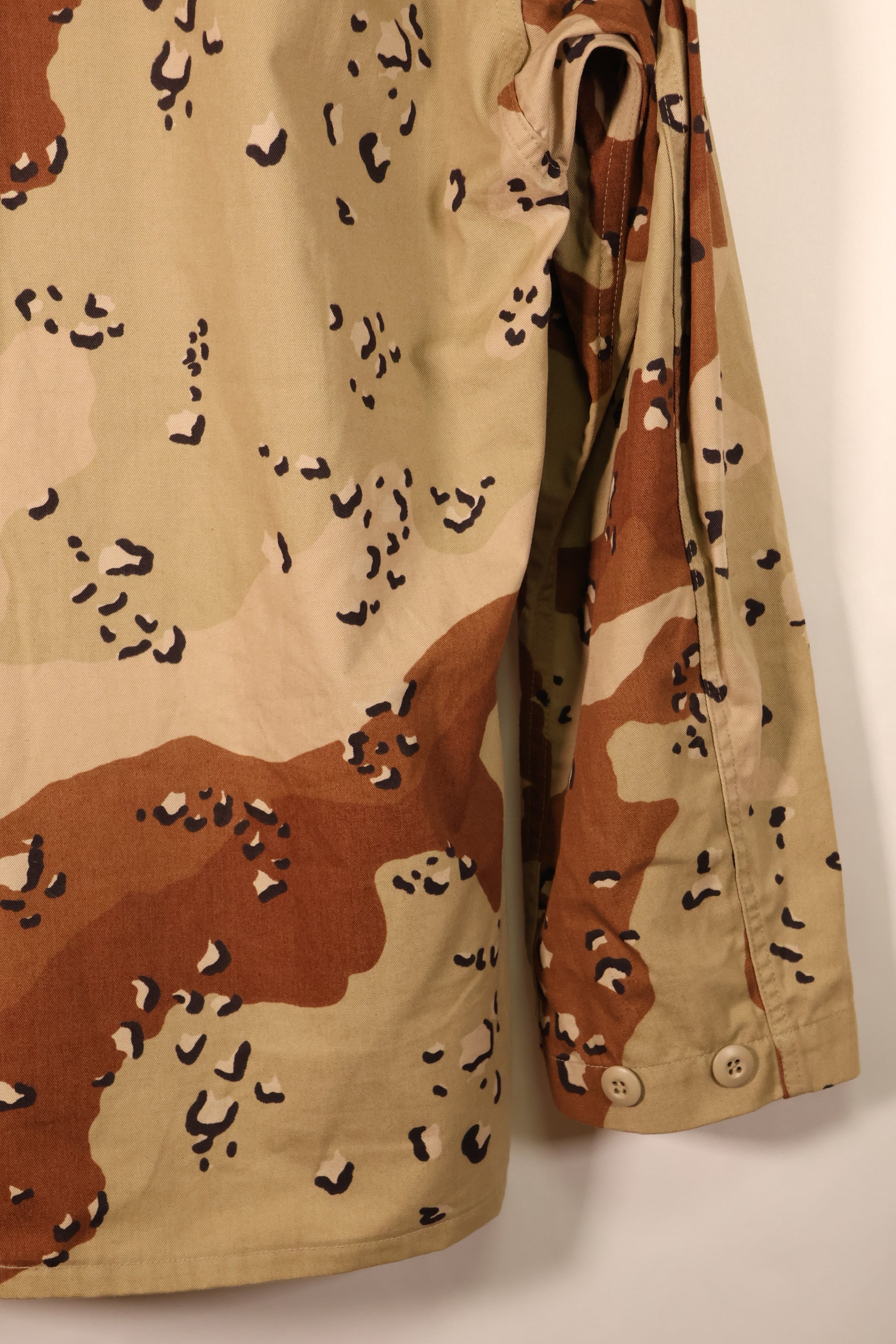 1990 Contract, M-R, U.S. Military, 6C Desert Pattern, Chocolate Chip Camo Jacket, in Good Condition