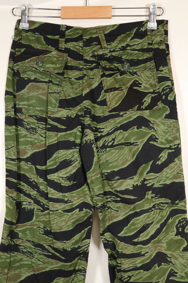 1968 and 1969 73rd surveillance airplane company direct embroidery VNMC 4th pattern tiger stripe set, never used