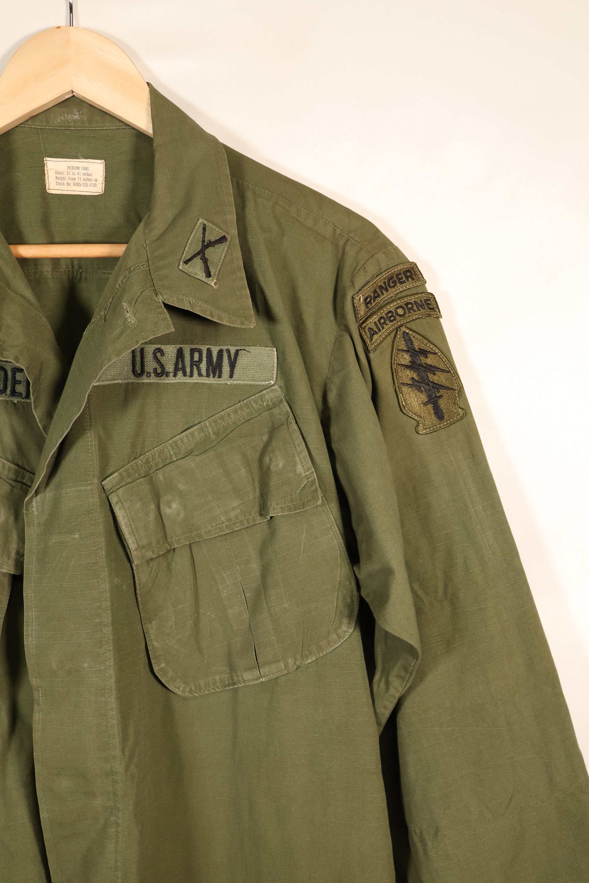 1969 Contract, M-L, 4th Model Jungle Fatigue Jacket, Green Beret Specification, Patches Added Later, Used
