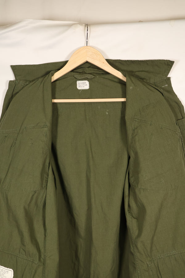 1967 Contract M-R 3rd Model Jungle Fatigue Jacket with patches, good condition, used.
