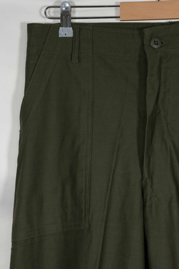 1971 deadstock OG-107 utility pants, baker pants, 32 x 31, never used.