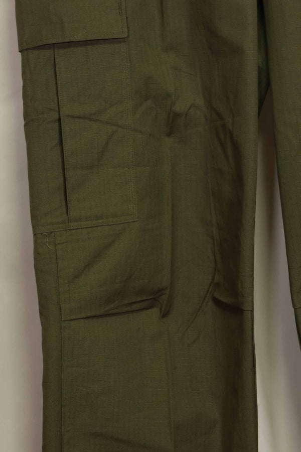 1960's Deadstock 4th Model Jungle Fatigue Pants, no size tag, never used.