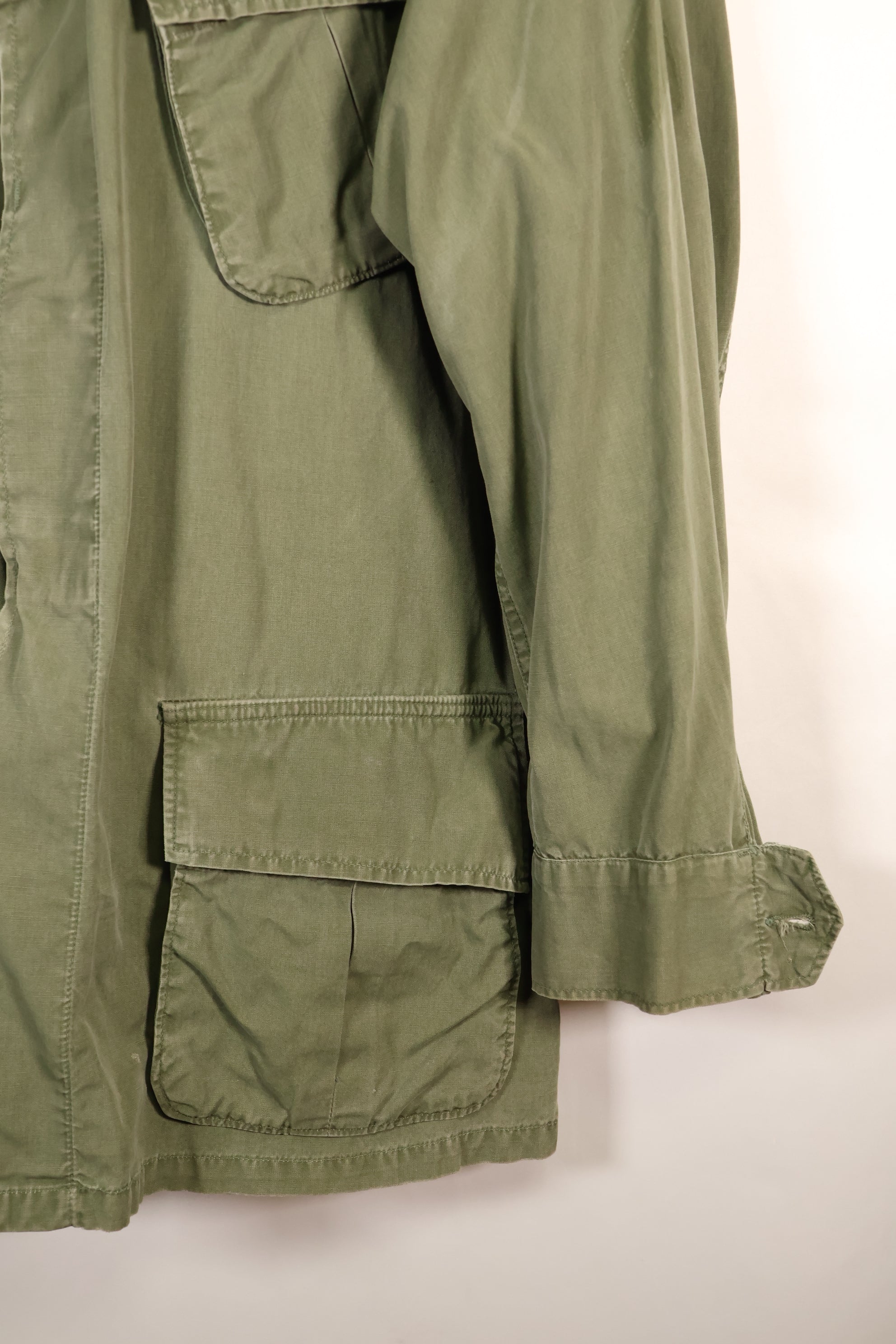 1967 Contract, M-R, U.S. Army, 3rd Model Jungle Fatigue Jacket, with Patches, Used