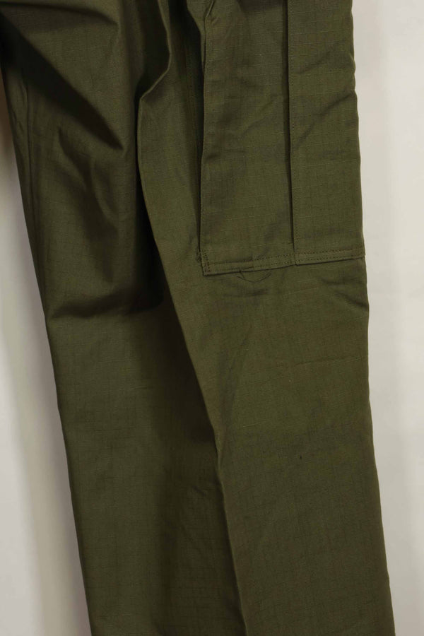 1960's Deadstock 4th Model Jungle Fatigue Pants, no size tag, never used.