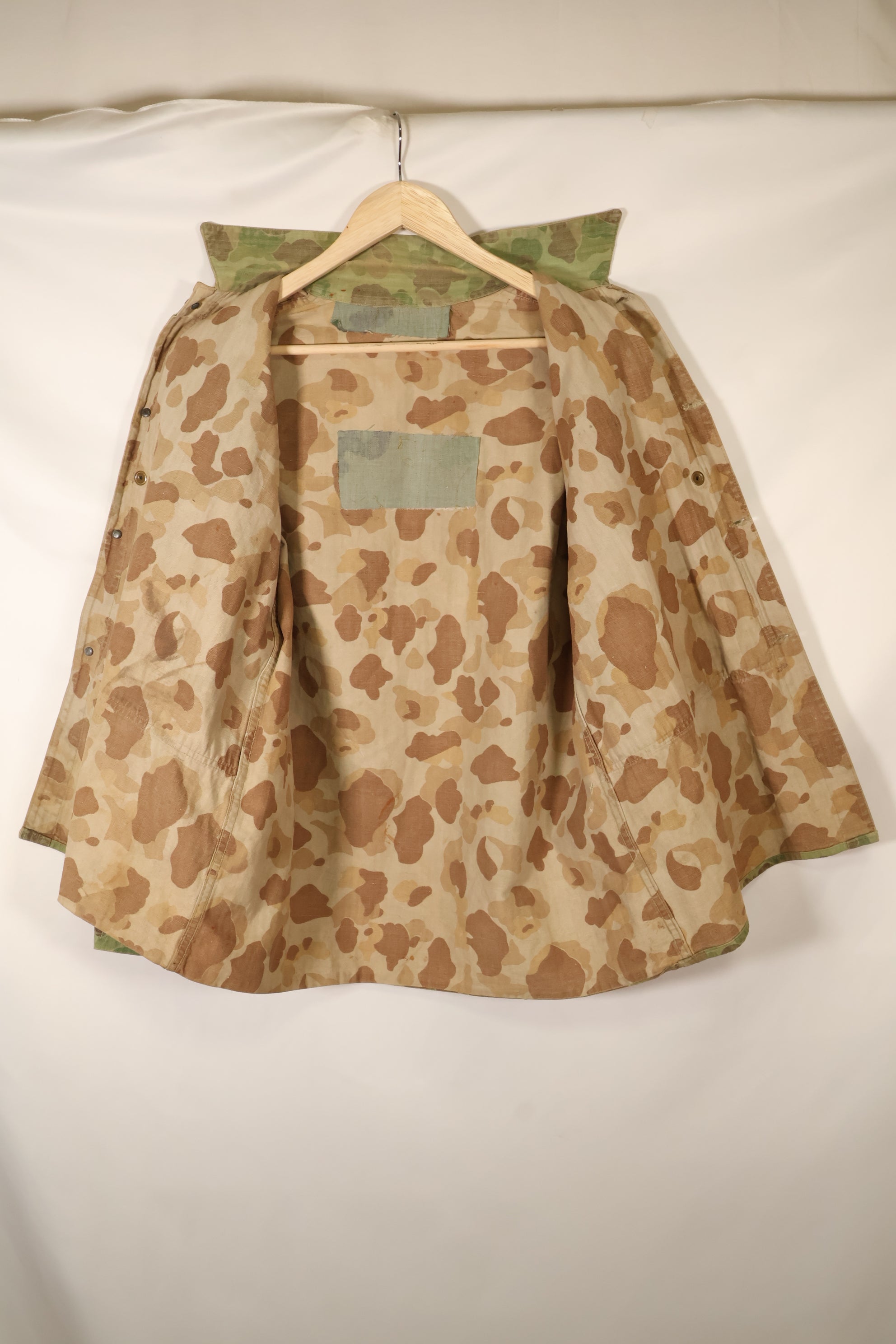 1940s WWII USMC P-44 Frogskin Camouflage Duck Hunter Jacket, used.