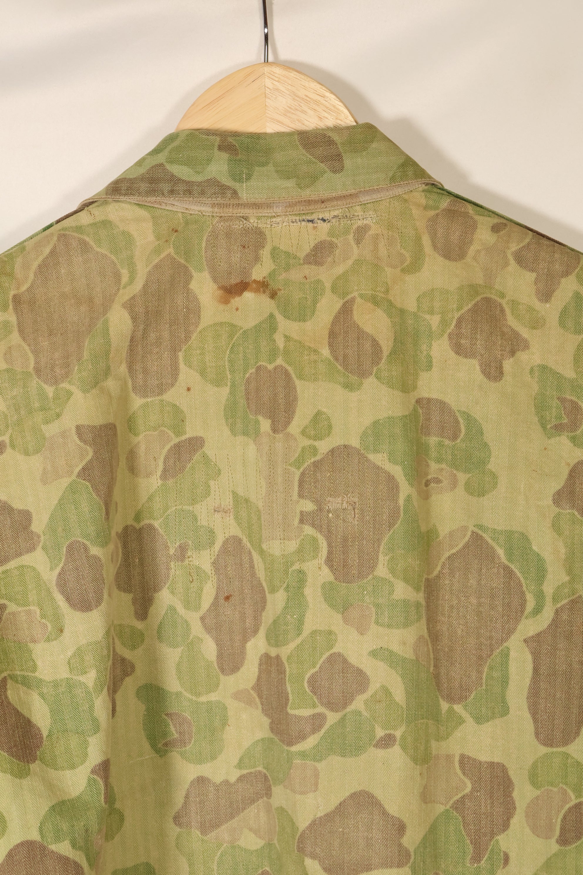 1940s WWII USMC P-44 Frogskin Camouflage Duck Hunter Jacket, used.