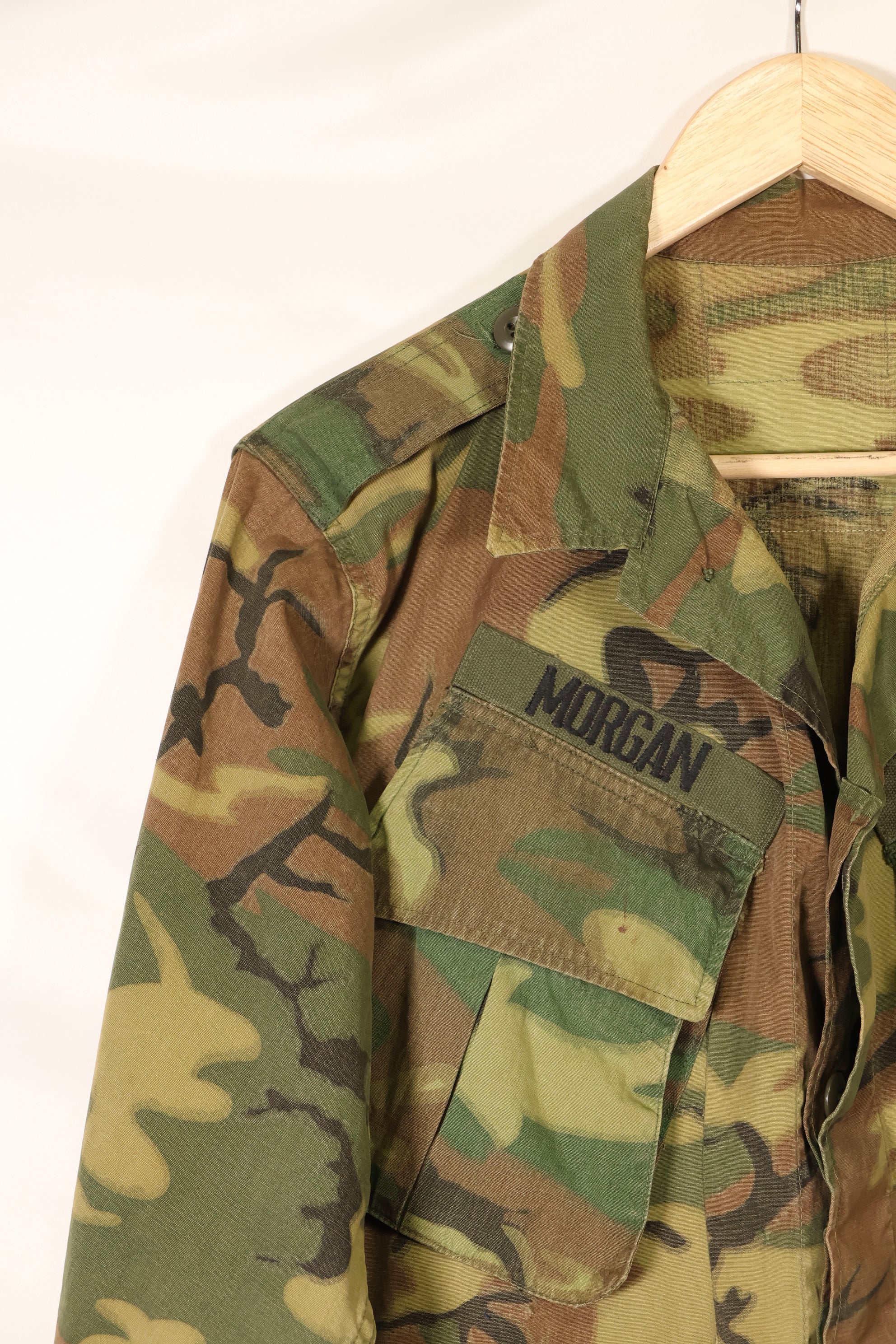 Mid-1960s non ripstop fabric ERDL camouflage rare print fabric jungle fatigues jacket, used.