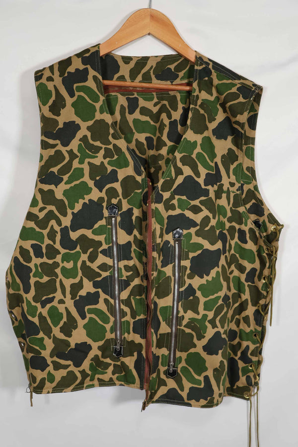 1960s USAF Beogum camouflage pararescue survival vest, unused.