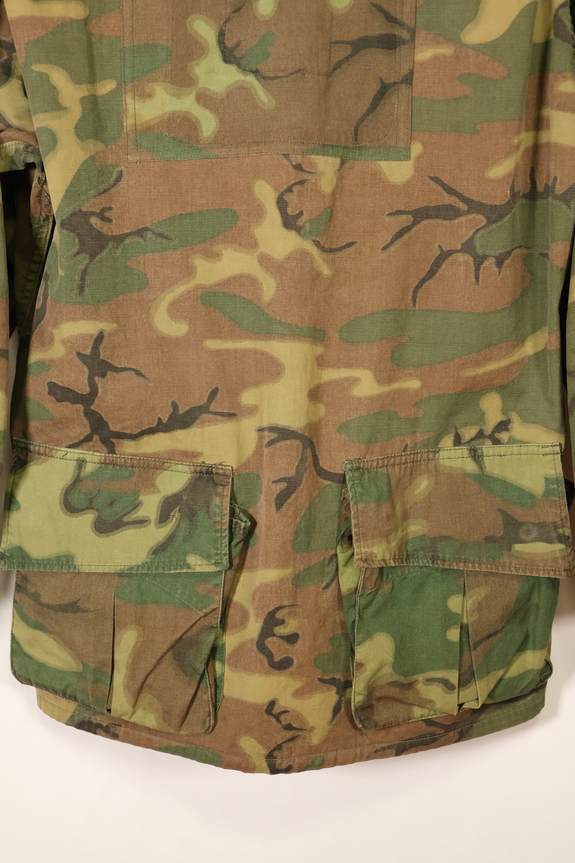 Mid-1960s non ripstop fabric ERDL camouflage rare print fabric jungle fatigues jacket, used.