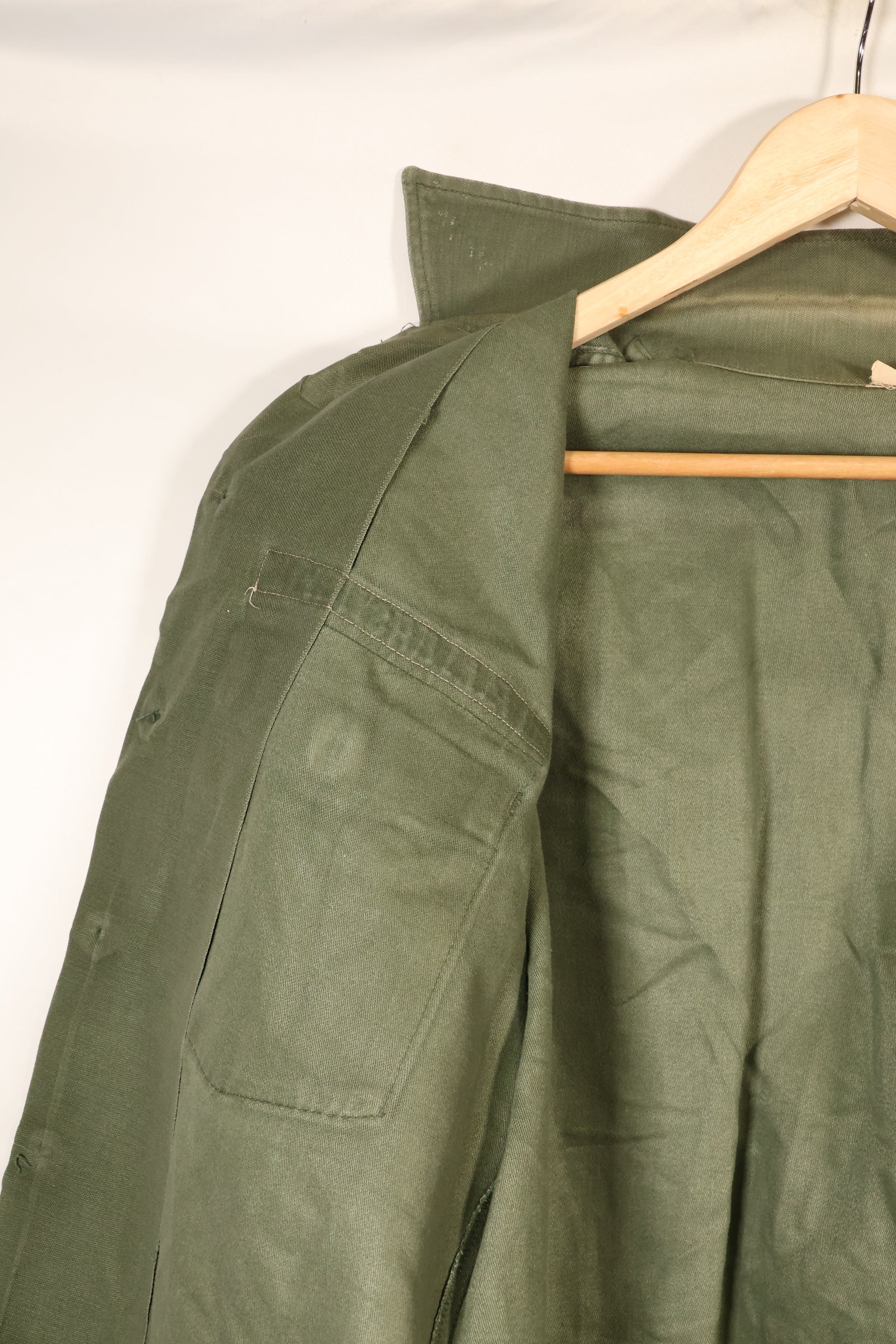 1971 Contract, Estimated Size: SMALL, OG-107 Utility Shirt, U.S. Navy, Original Tapes, Used