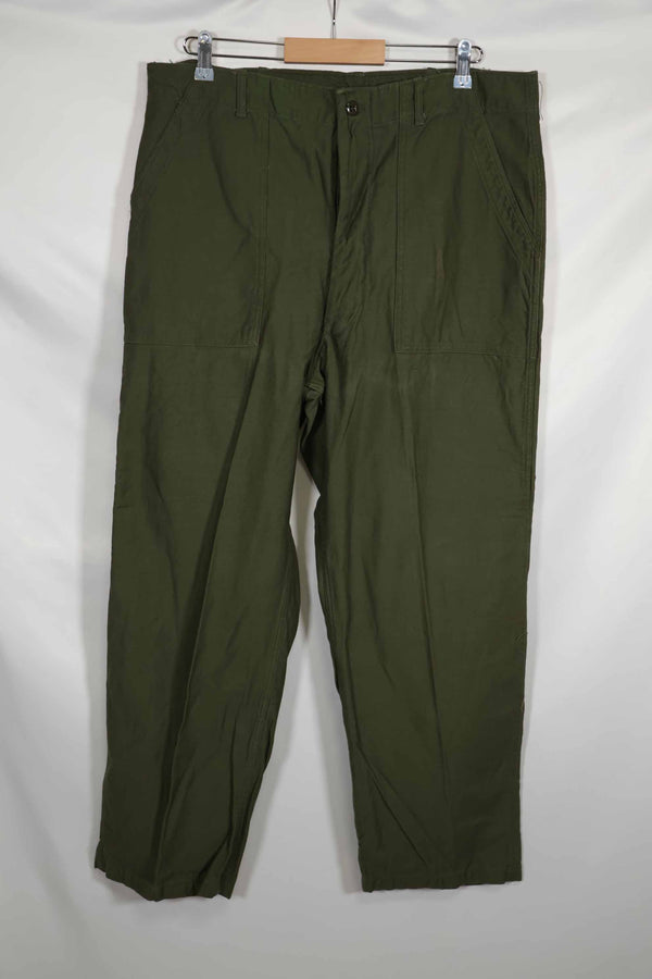 1960s lot, deadstock OG-107 utility pants, baker pants, 38X31, never used.