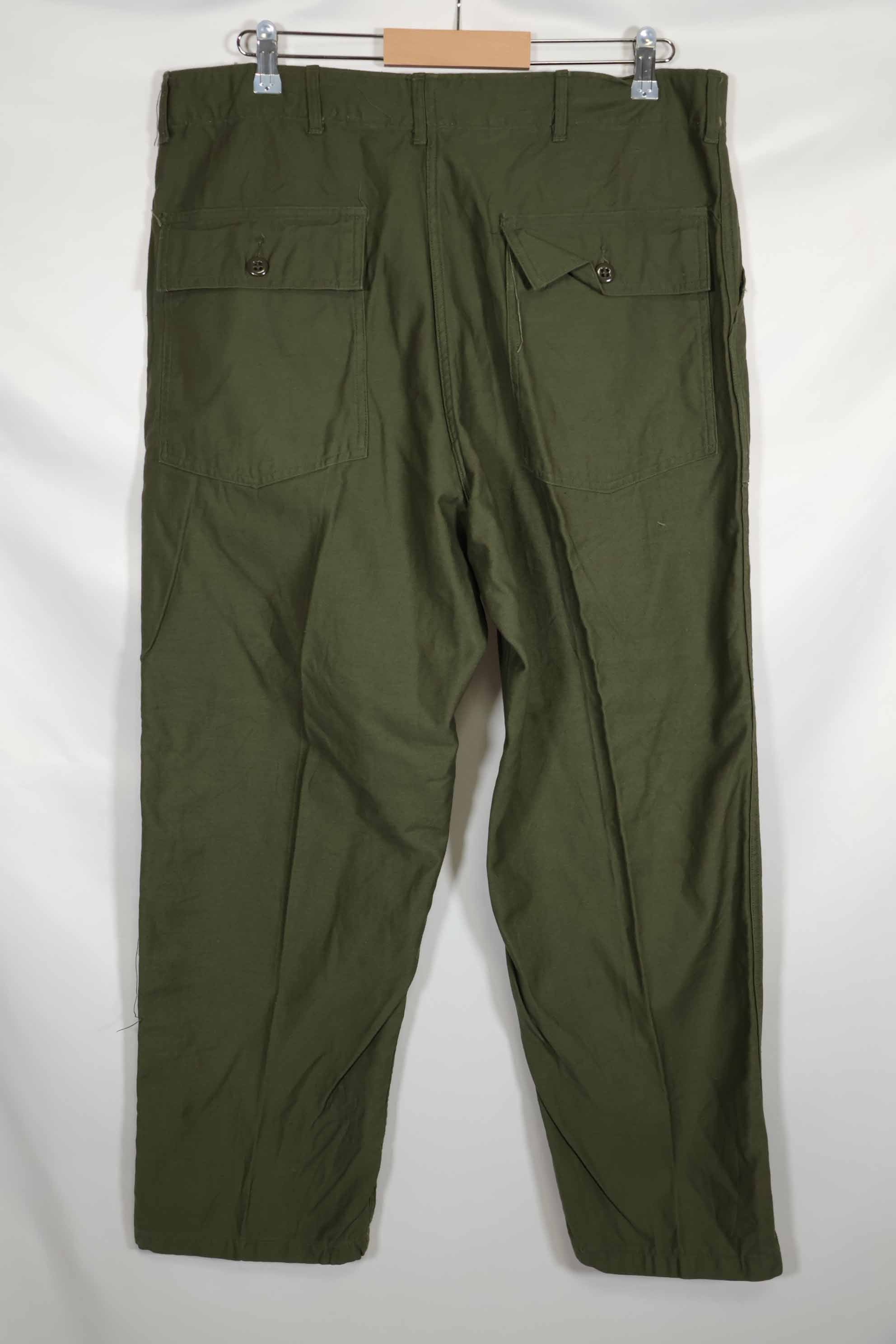 1960s lot, deadstock OG-107 utility pants, baker pants, 38X31, never used.