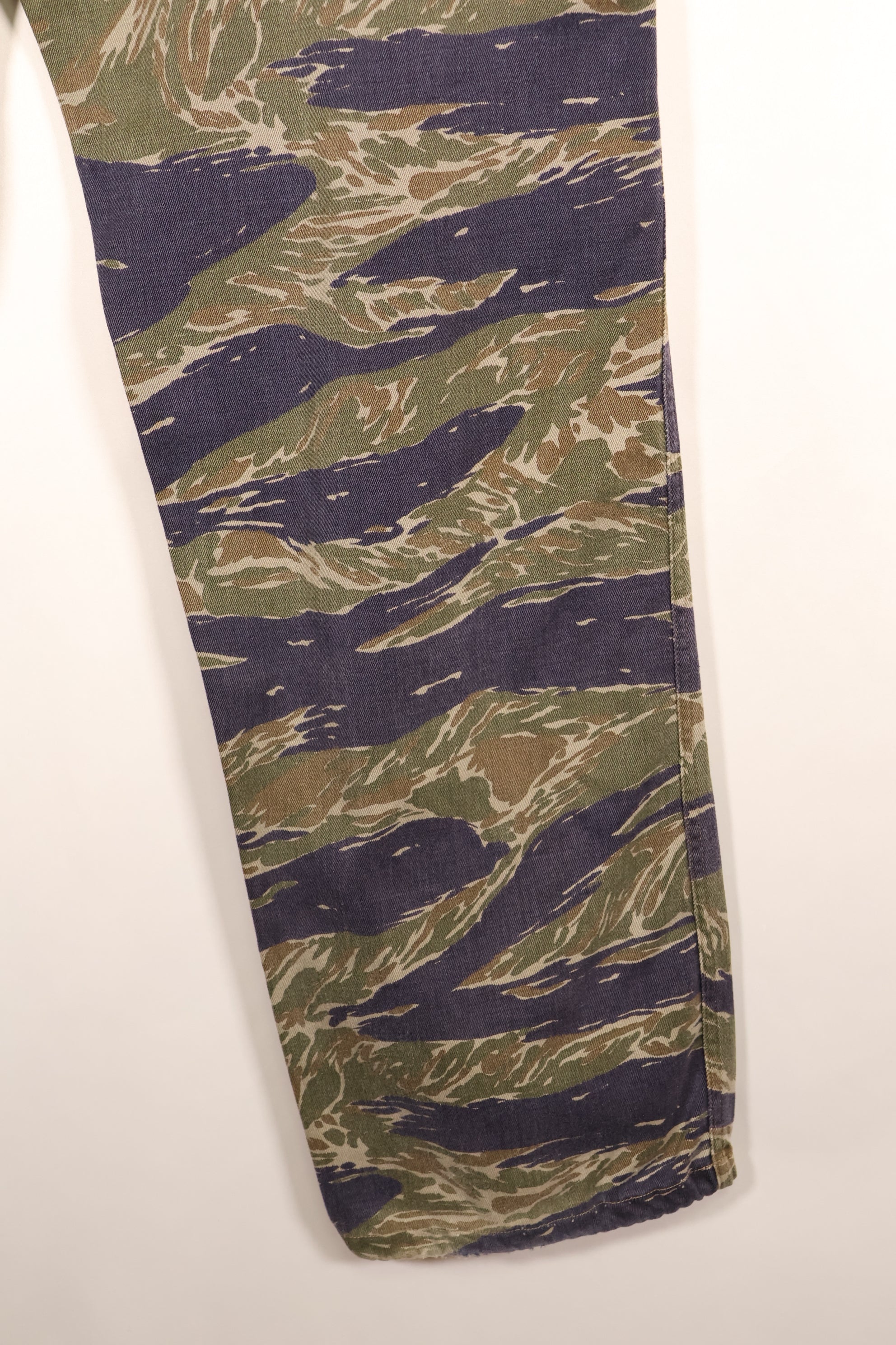 Mid-1960s, A-M, Silver Tiger, Asian Cut, Tiger Stripe Pants, Used