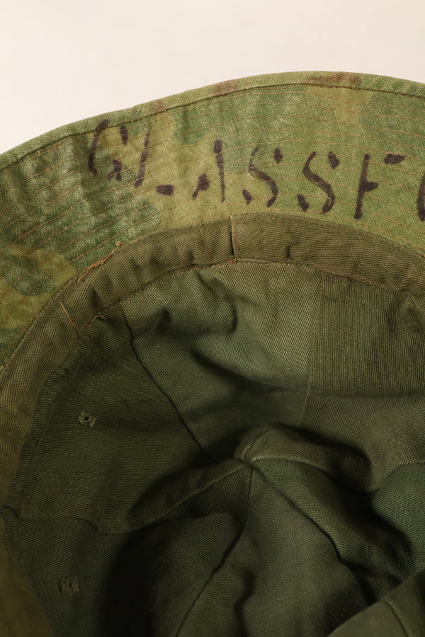 1960s-early 70s USMC privately procured Mitchell pattern camouflage shelterhalf boonie hat, used.
