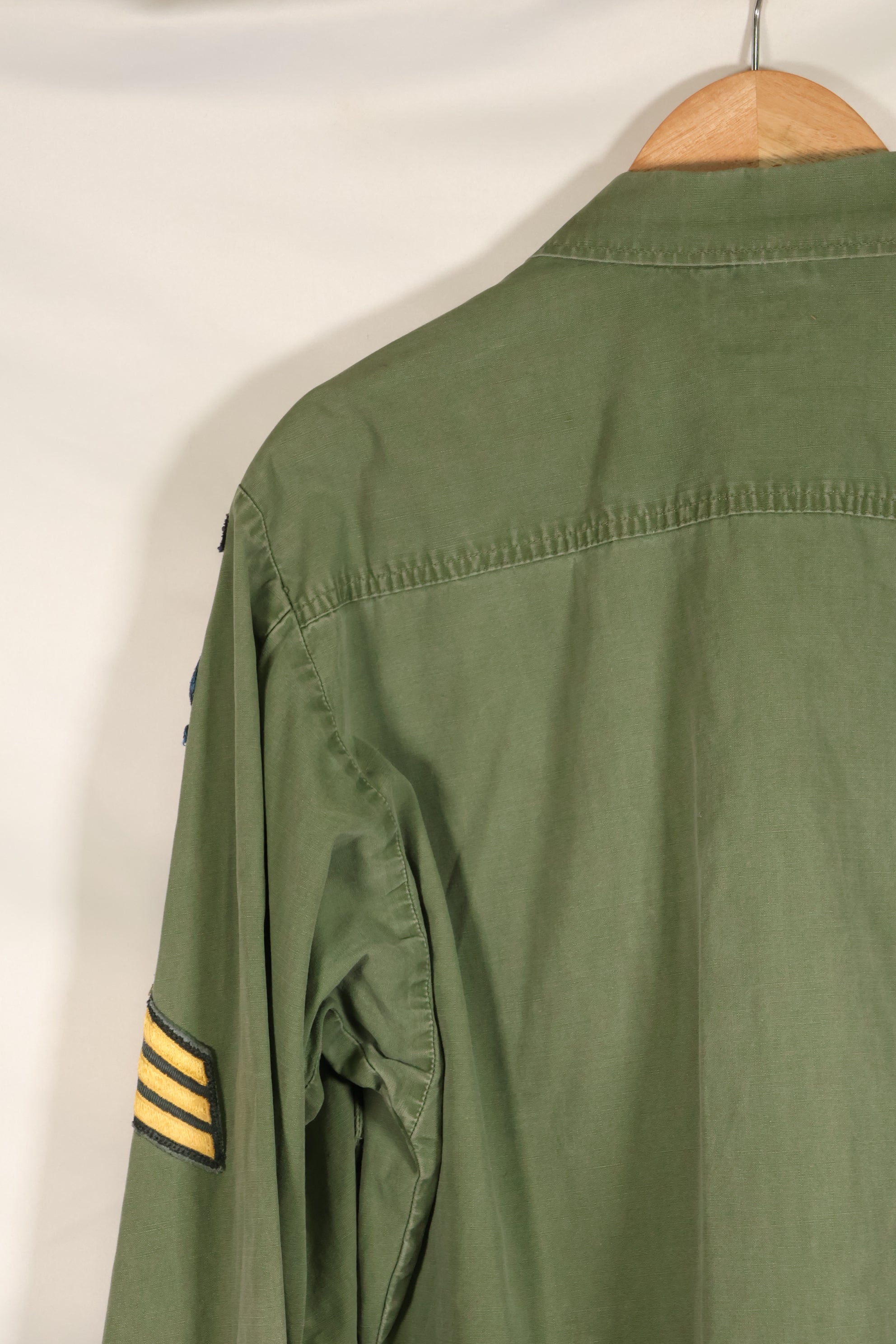 Circa 1967 | S-L | Green Beret | 3rd Model Jungle Fatigue Jacket | Faded | Used
