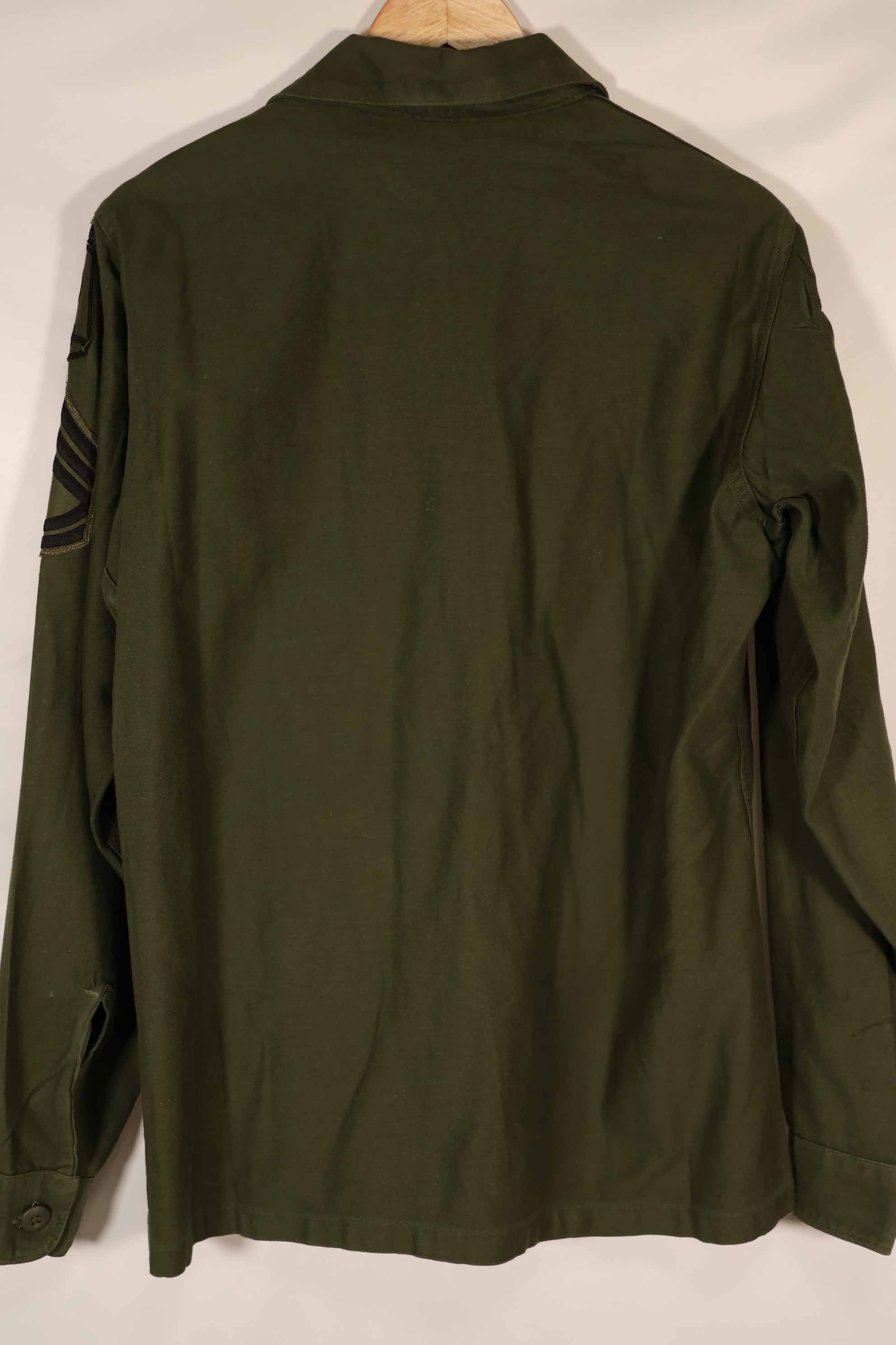 Real 1970 OG-107 utility shirt with Army Airborne insignia, used.