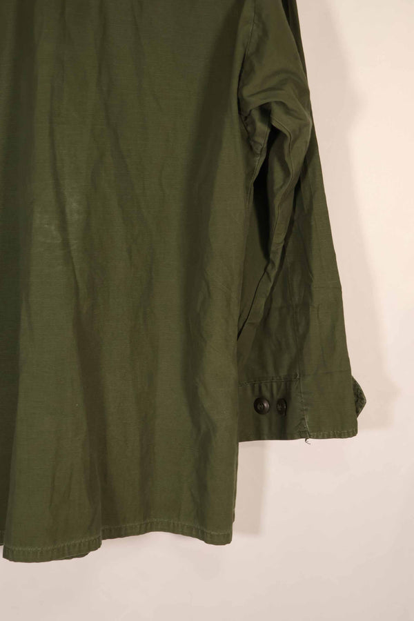 Real 1970 4th Model Jungle Fatigue Jacket M-R with insignia, used.