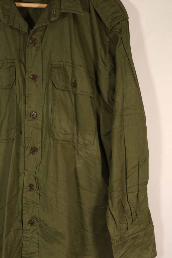 Real 1967 Australian Army Fatigue shirt, almost unused.