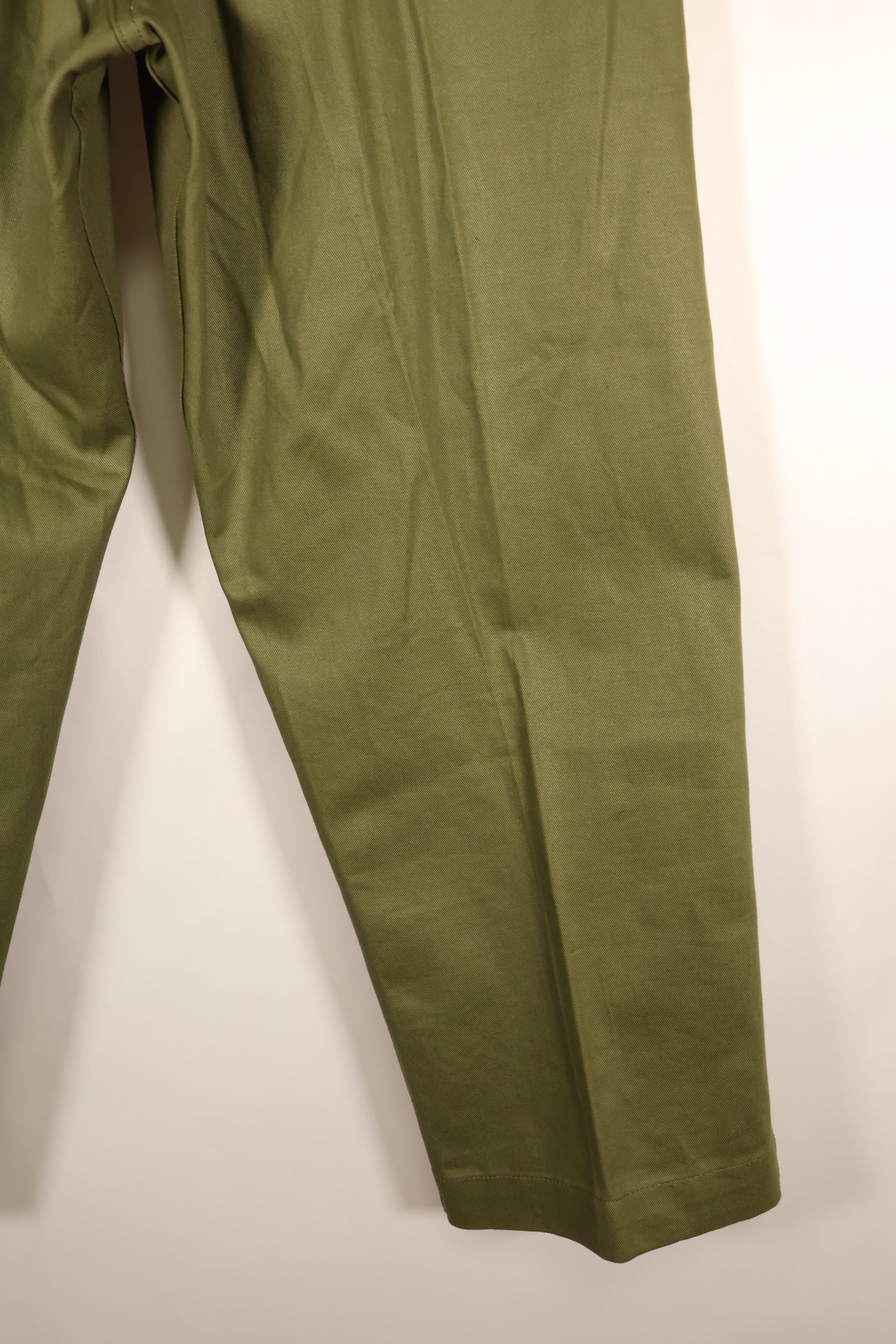 1967年ロット　オーストラリア軍　AATTVなど　ジャングルグリーン　コンバットパンツ　ほぼ未使用品　B