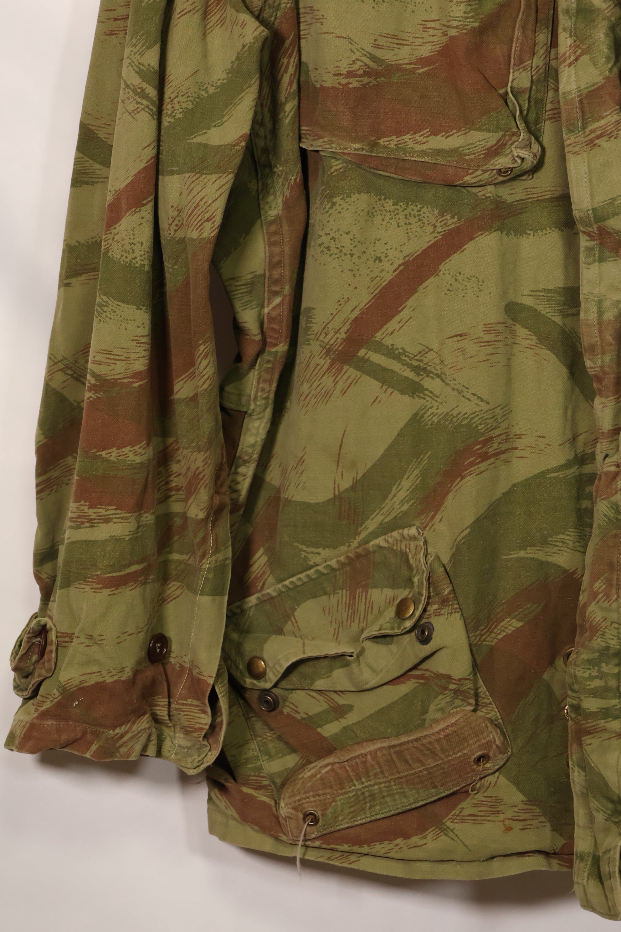 1950s French Army Lizard Camouflage TAP 47/53 Airborne Jacket with Israeli Stamp Used