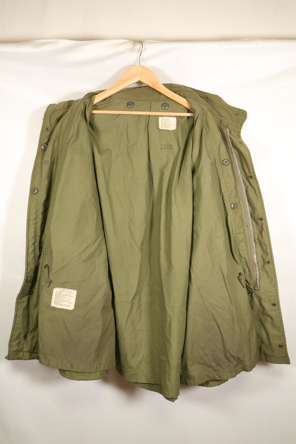 1970 Contract X-L-R 2nd Model U.S. Army M65 Field Jacket - Rare, Large Size - Used