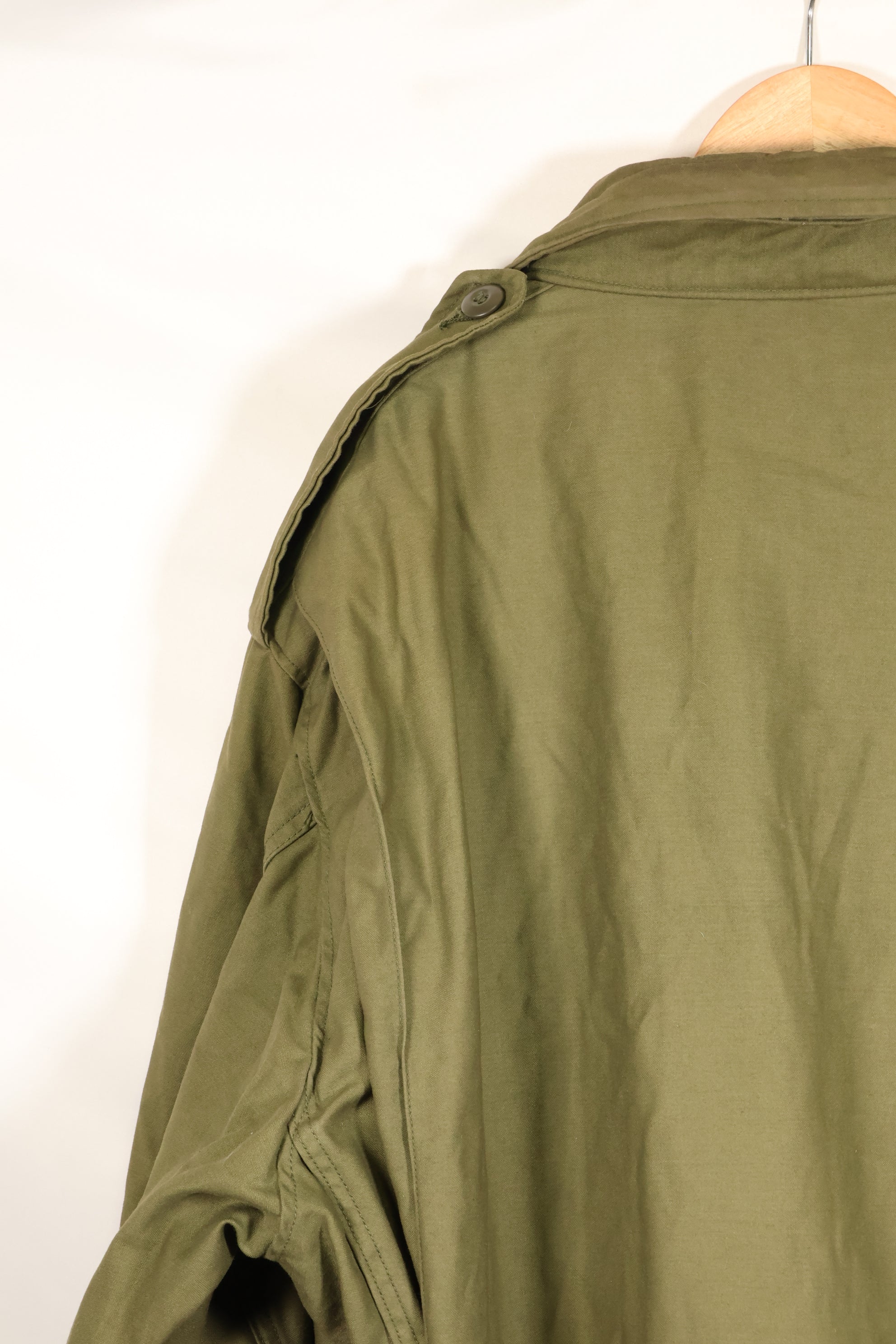 1970 Contract X-L-R 2nd Model U.S. Army M65 Field Jacket - Rare, Large Size - Used