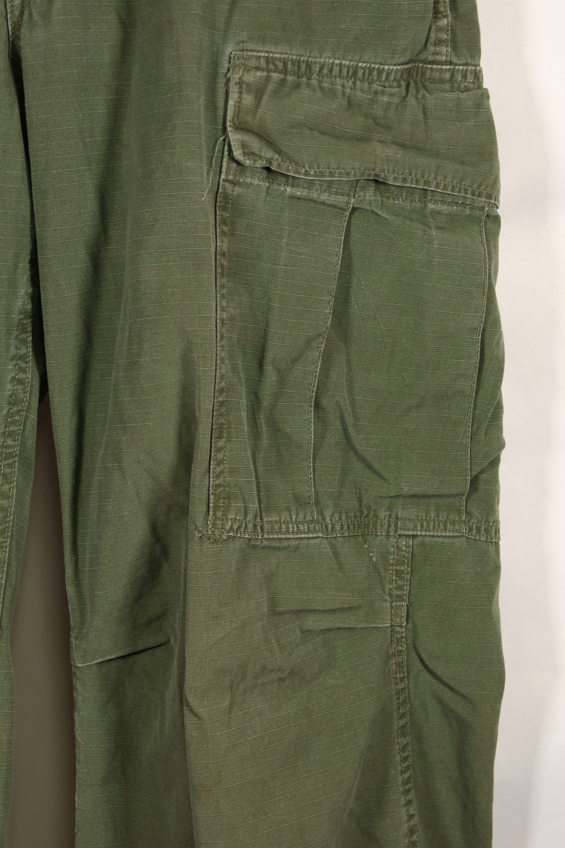 Contract year unknown S-R size 4th Model Jungle Fatigue pants, used, released by film company