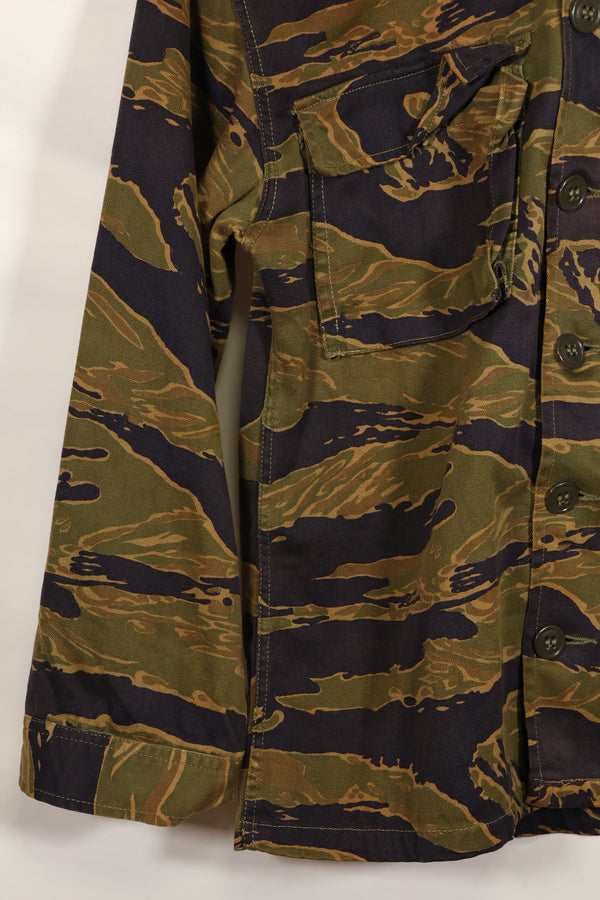 Real A-M Tiger Stripe Shirt Gold Tiger Derivative Pattern in good condition