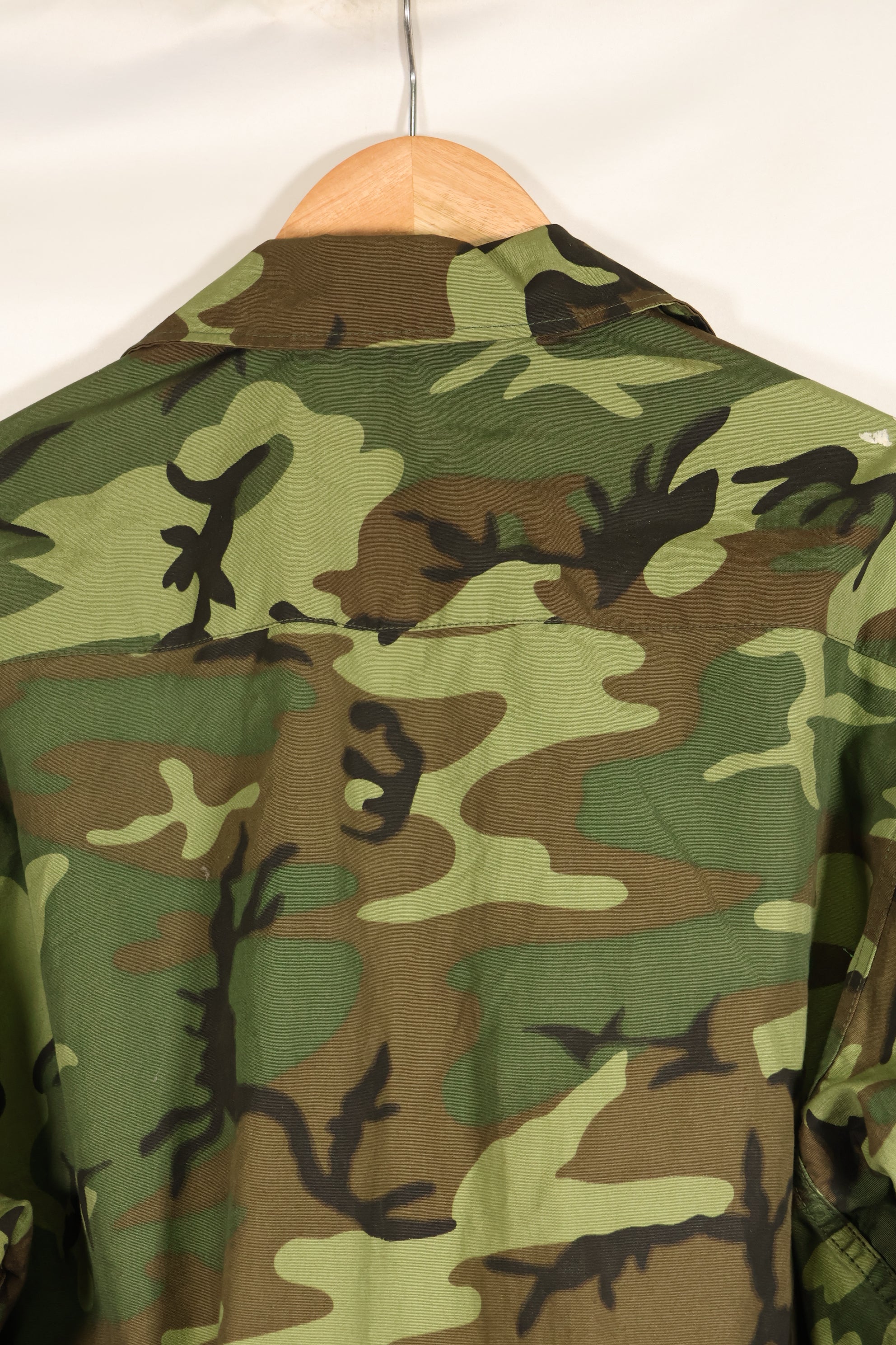 Circa 1966–67 | Estimated M-R | ERDL | Non-ripstop | Early print | Jungle fatigue jacket | Used