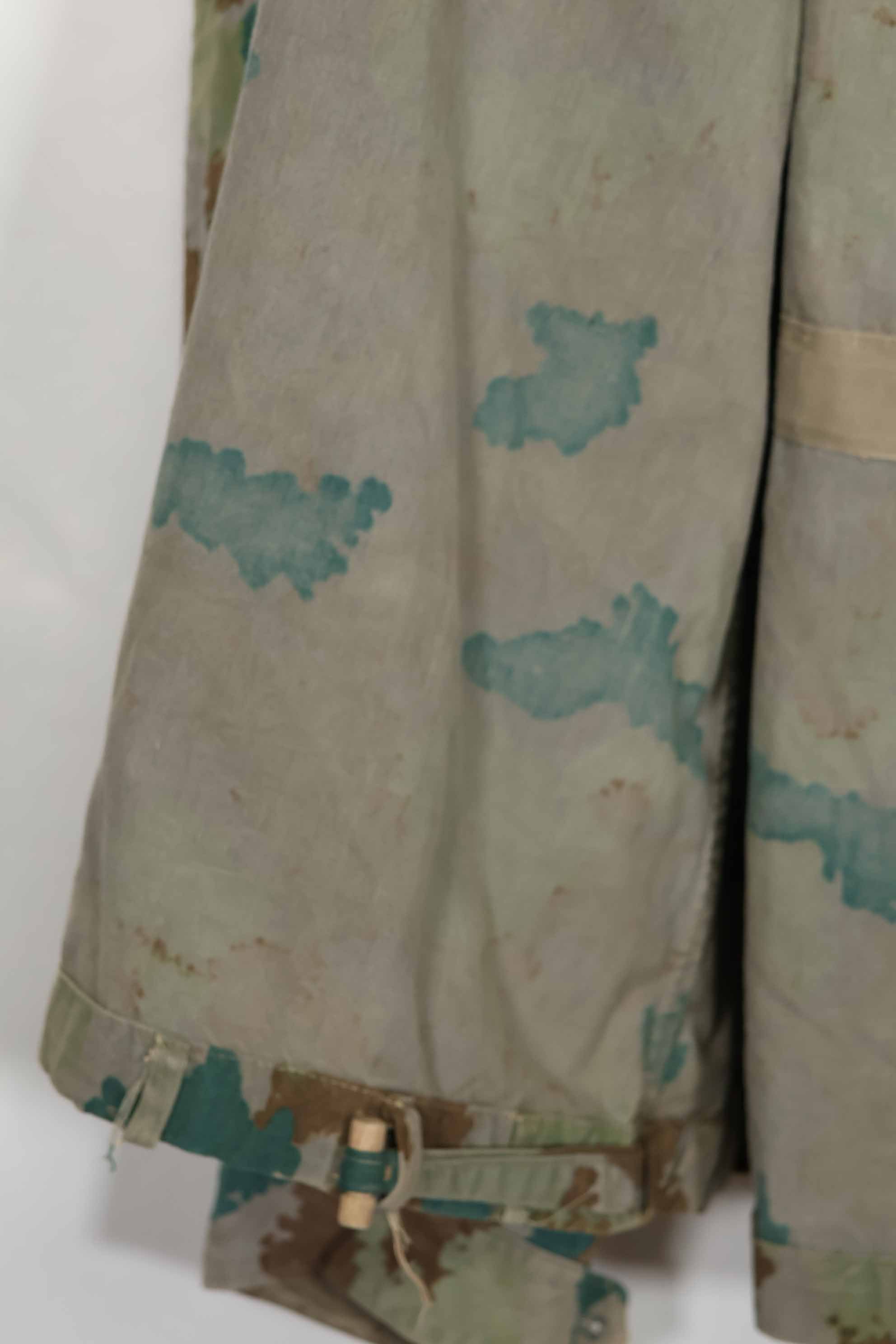 1960 East German Army NVA M58 Flächentarn sniper smock in blumentern camouflage, used.