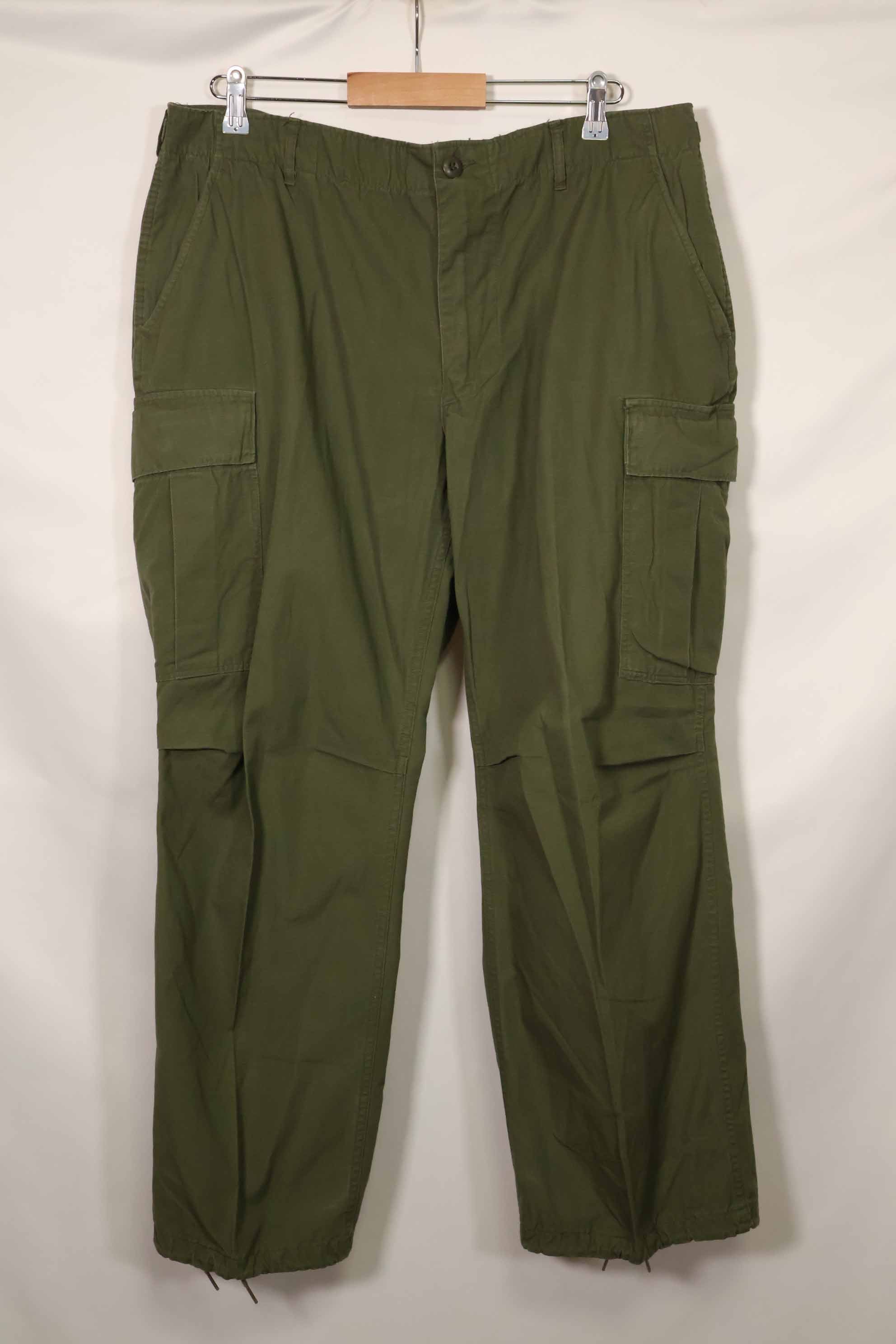 Contract year unknown 4th Model Ripstop Jungle Fatigue Pants L-R Used