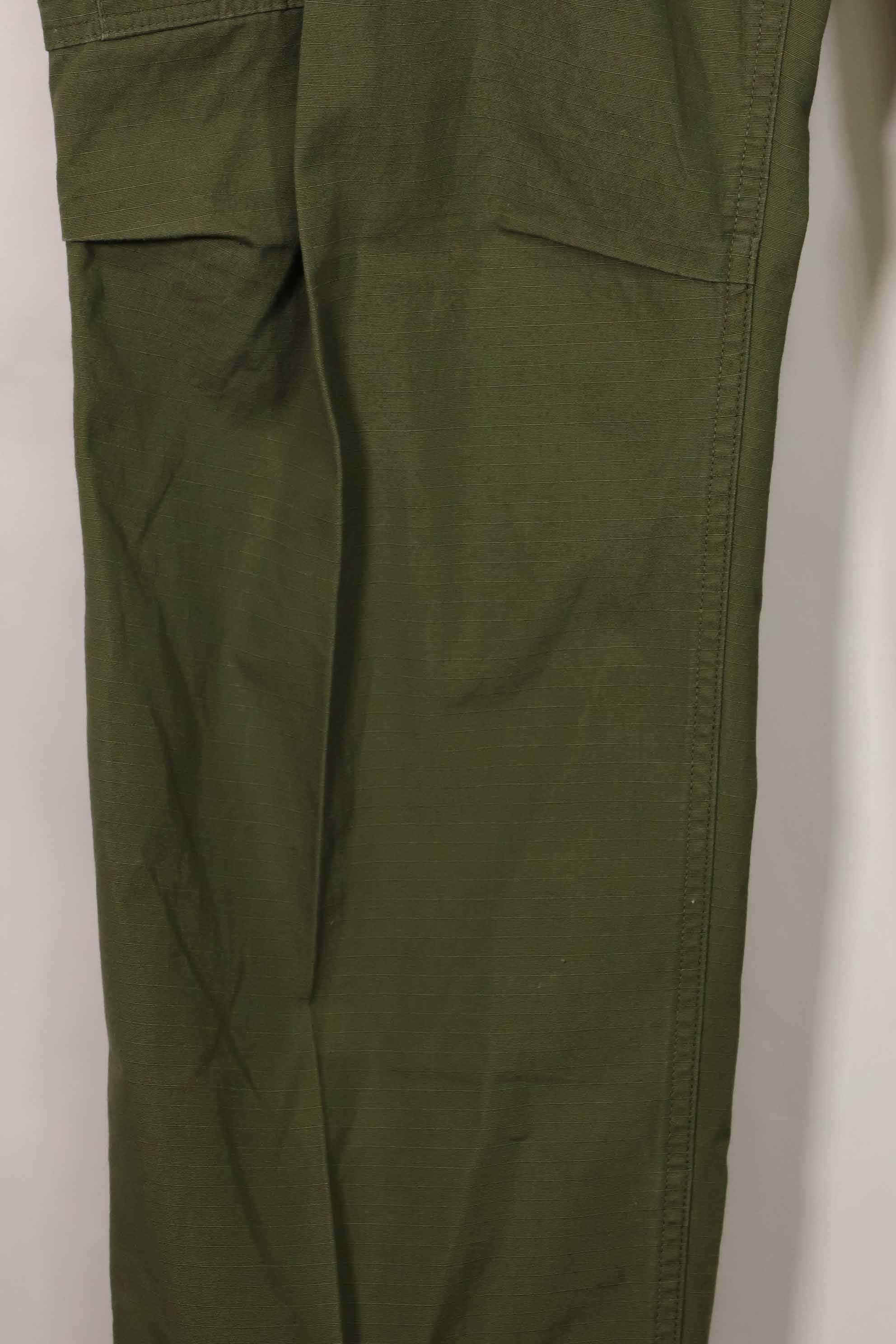 Contract year unknown 4th Model Ripstop Jungle Fatigue Pants L-R Used