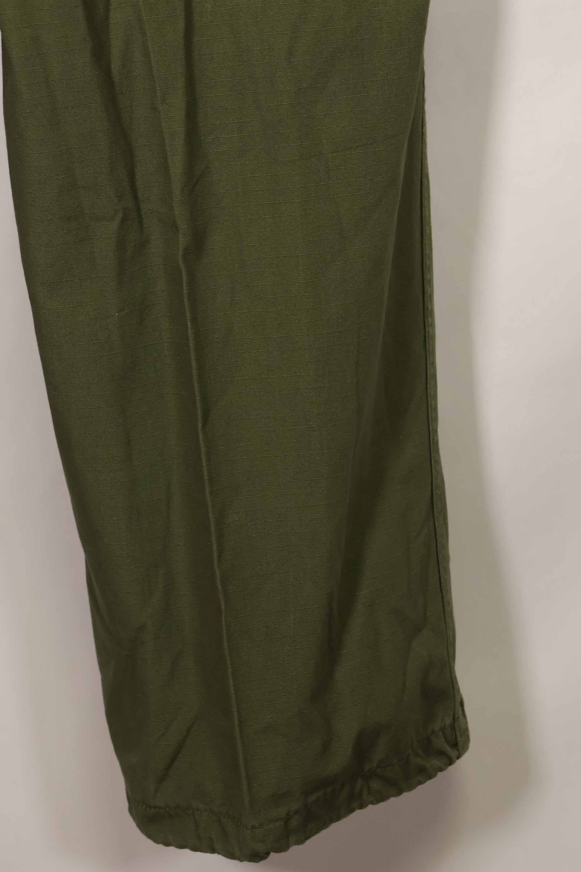 Contract year unknown 4th Model Ripstop Jungle Fatigue Pants L-R Used