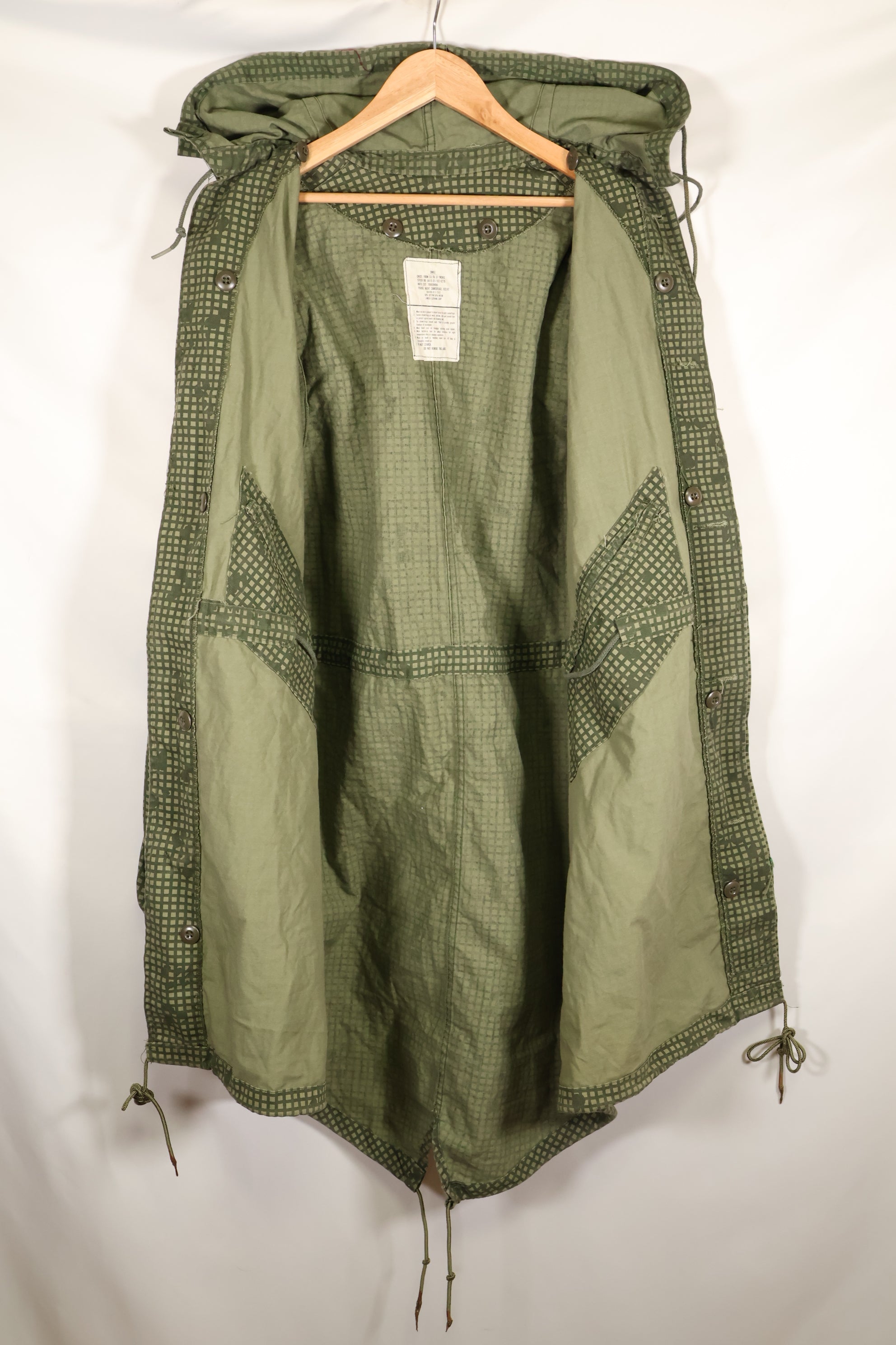 1981 Contract, SMALL, Early Model, U.S. Army, Desert Night Parka, Camouflage Parka, Used