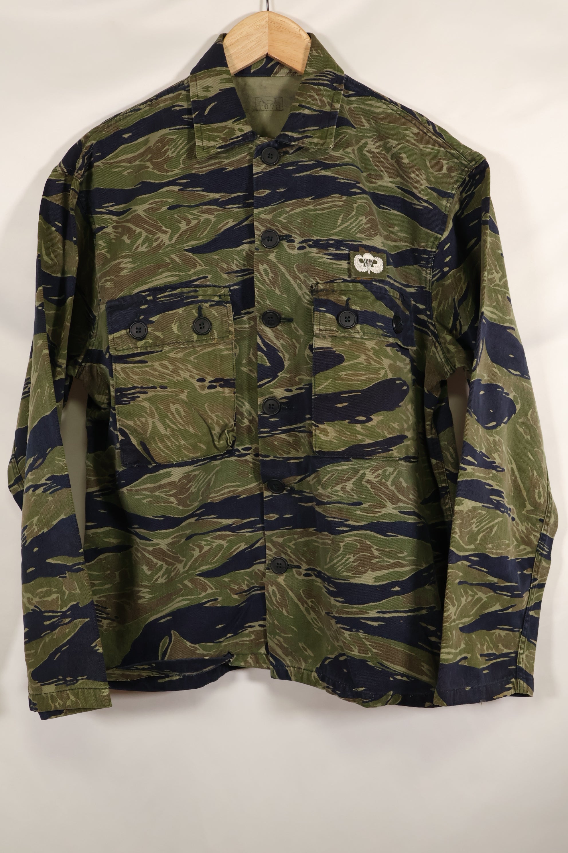 Actual TO78 A-L Okinawa Tiger Tiger Stripe Shirt Used