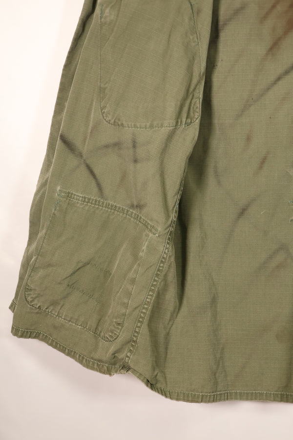 Contract from the late 1960s; Estimated S-R size; Based on an actual jacket; MACV SOG spray-painted jacket; Replica; Manufactured by MILITARIA 1911; Used item