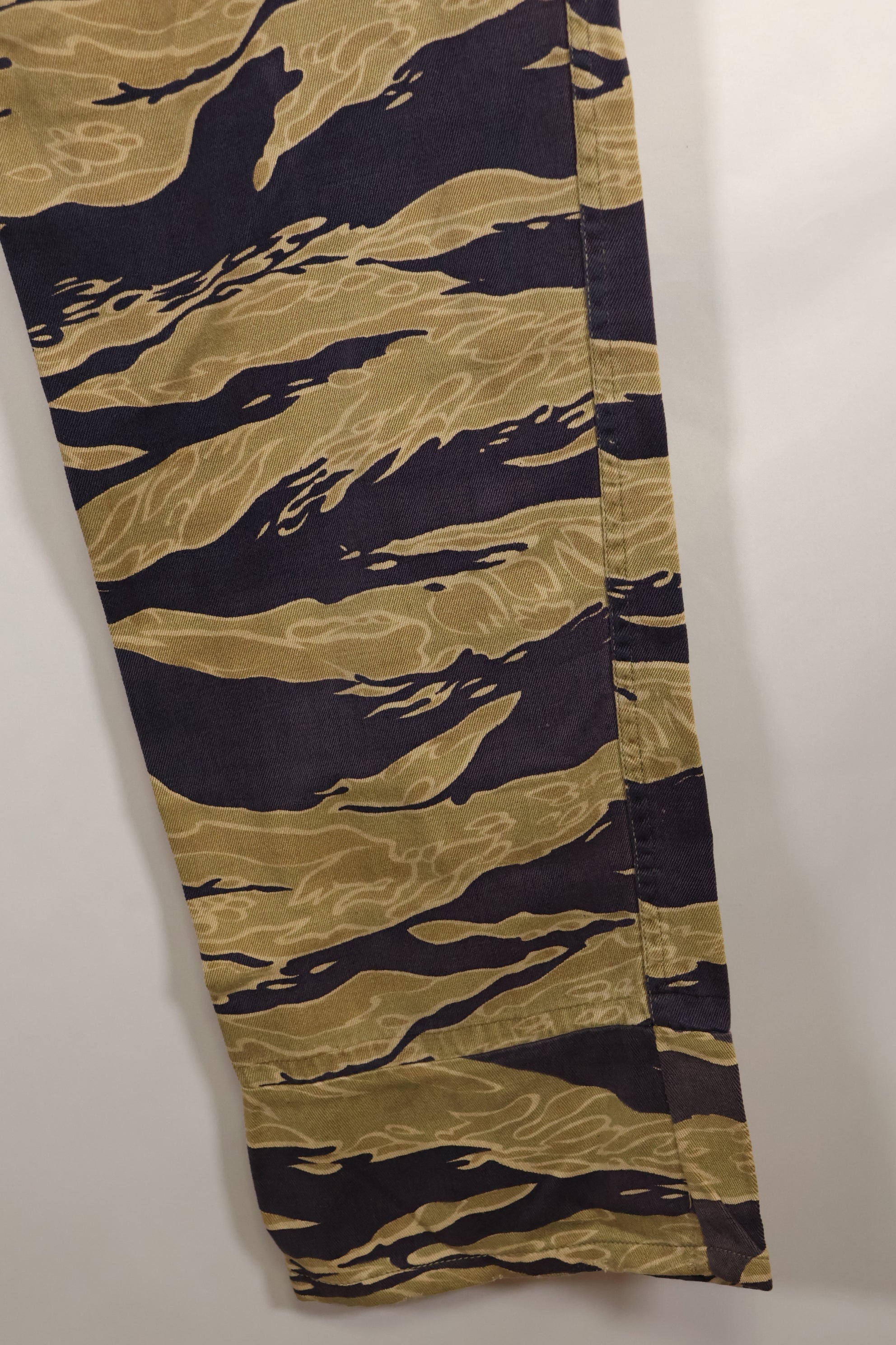 Late 1960s Gold Tiger Stripe Pants US Cut US-M Modified Faded Used