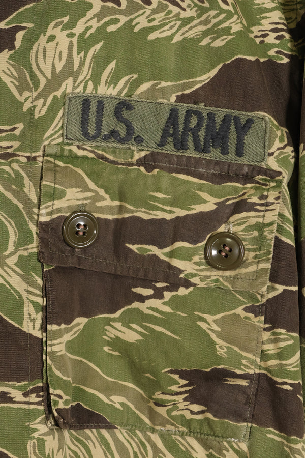 1968 Costume for the movie "Green Beret" and "Encounter of the Unknown" John Wayne Pattern Tiger Stripe Shirt
