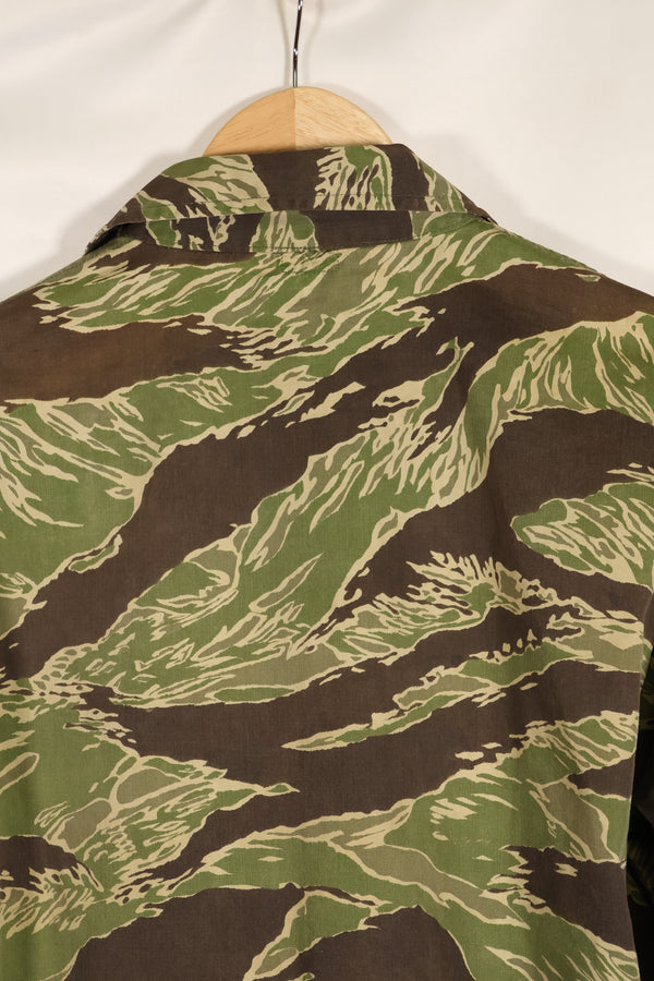 1968 Costume for the movie "Green Beret" and "Encounter of the Unknown" John Wayne Pattern Tiger Stripe Shirt