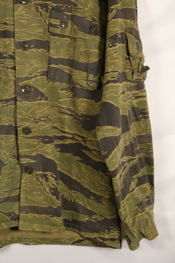 Repro US-M gold tiger stripe US cut shirt made by Osaka MASH, used, faded.