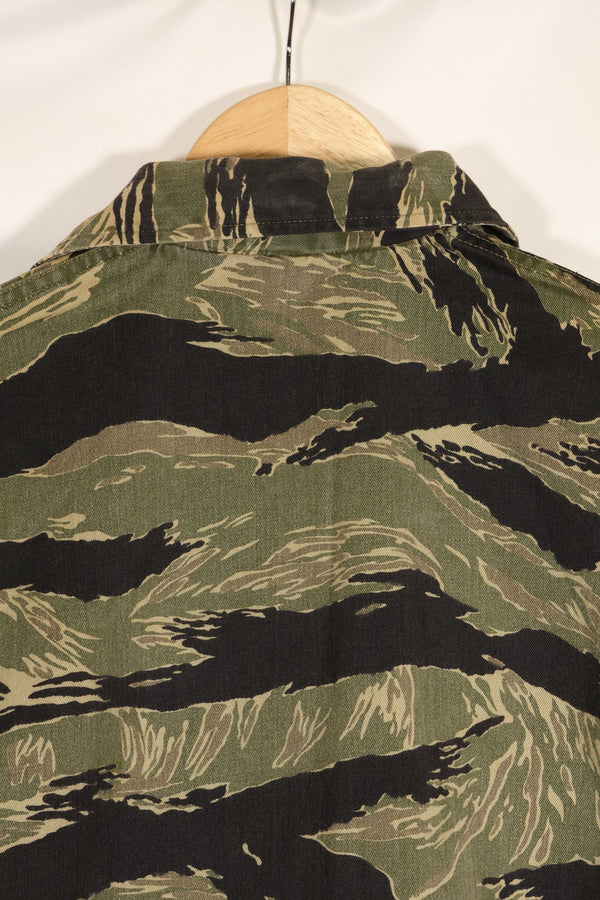 1960s A-M Okinawa Tiger Tiger Stripe Shirt Asian Cut in good used condition