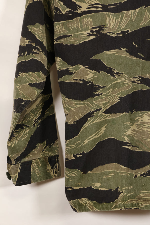 1960s A-M Okinawa Tiger Tiger Stripe Shirt Asian Cut in good used condition