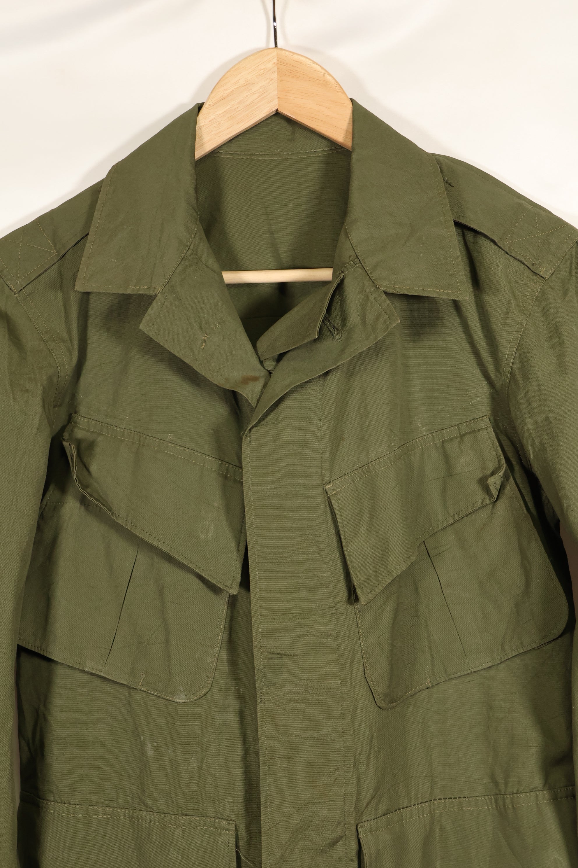 Circa 1965-1966 2nd Model Jungle Fatigue Jacket in good condition, missing size tag.