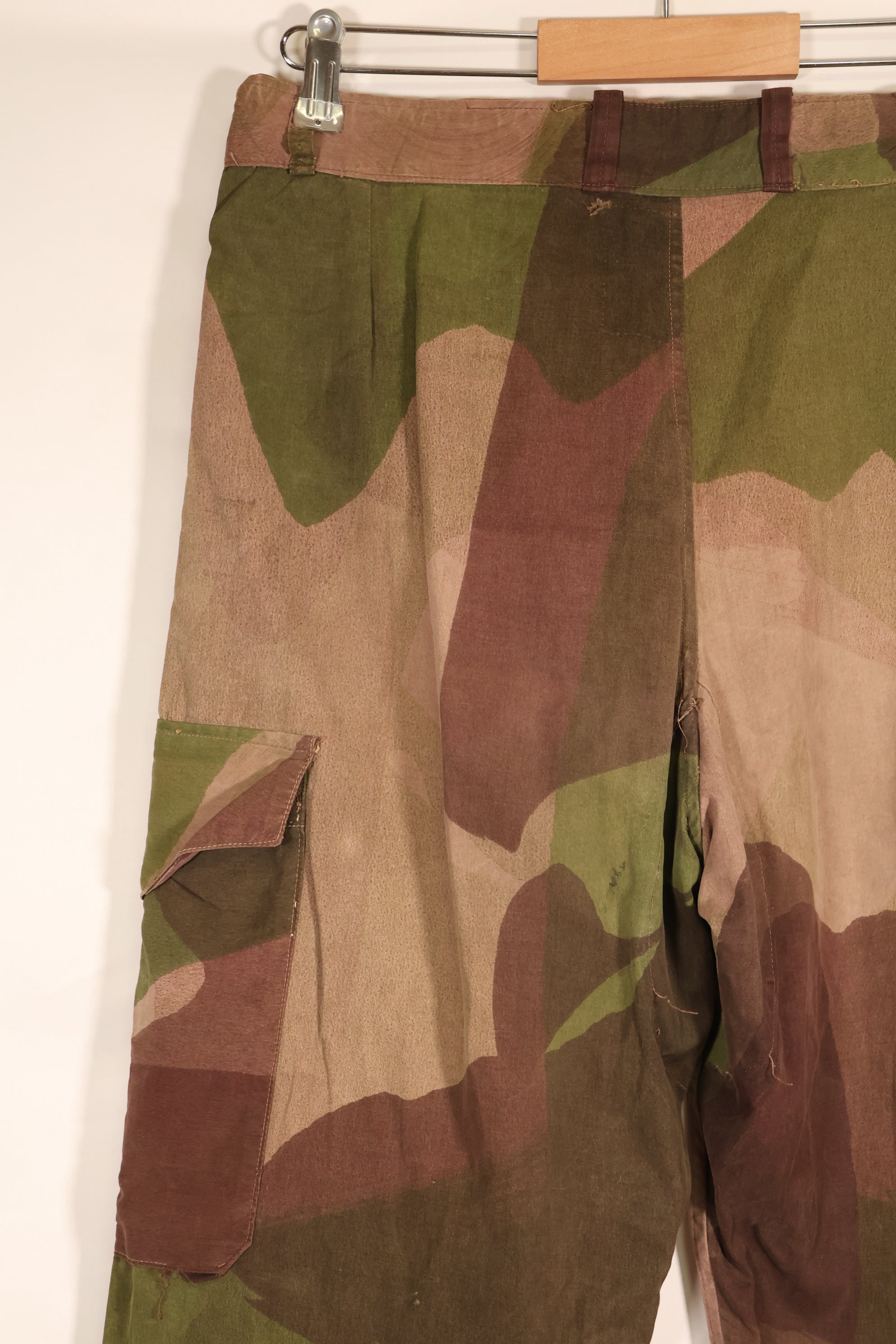 Late 1940s–Early 1950s: French Army Airborne Troops (TAP), Indochina War, Officer’s Privately Procured “Windproof” Camouflage Set
