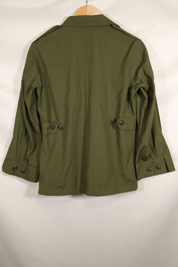 Circa 1965-1966 2nd Model Jungle Fatigue Jacket in good condition, missing size tag.