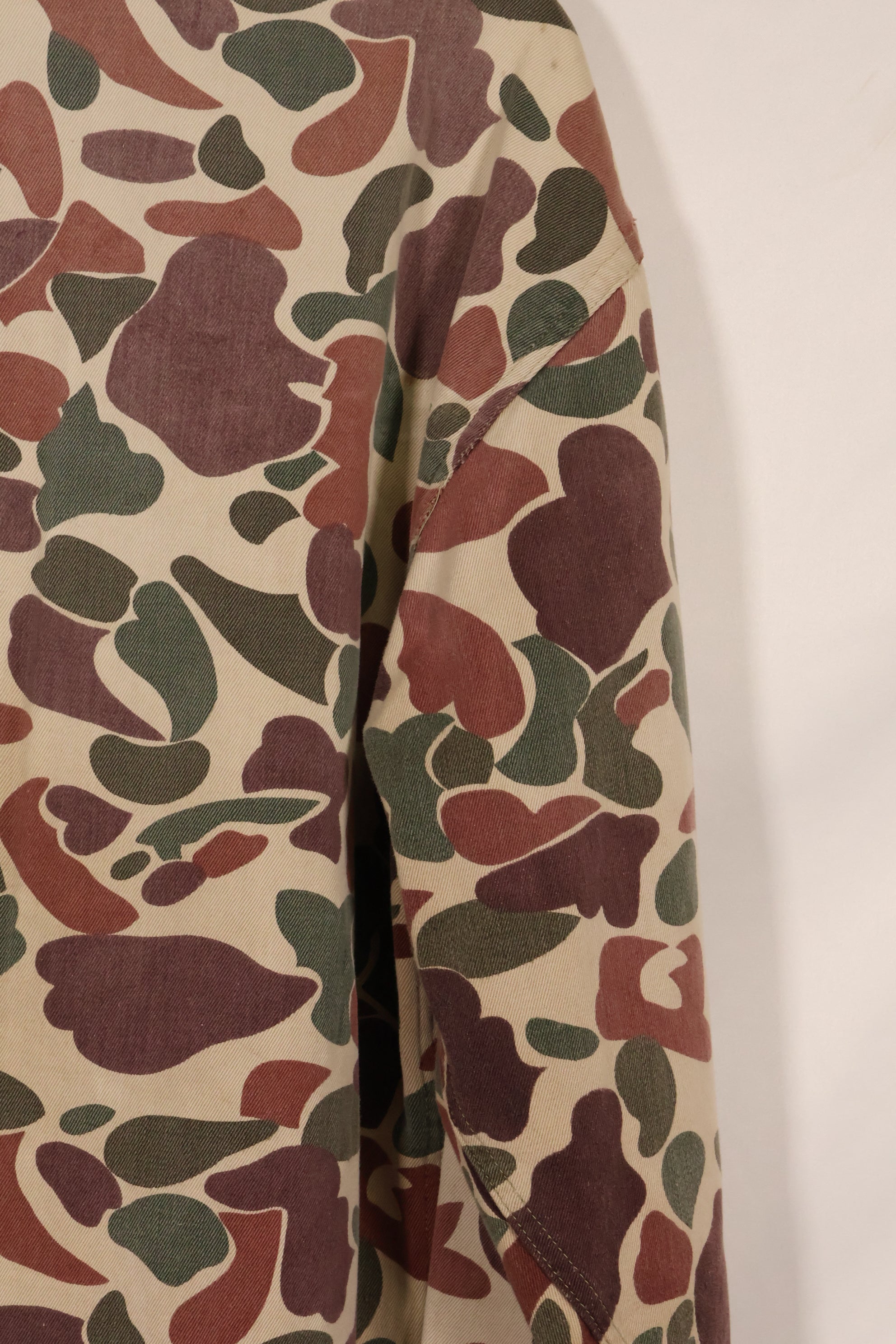 Early to mid 1960s CIDG Beogam camouflage, advisor cut, US-L, faded, used.