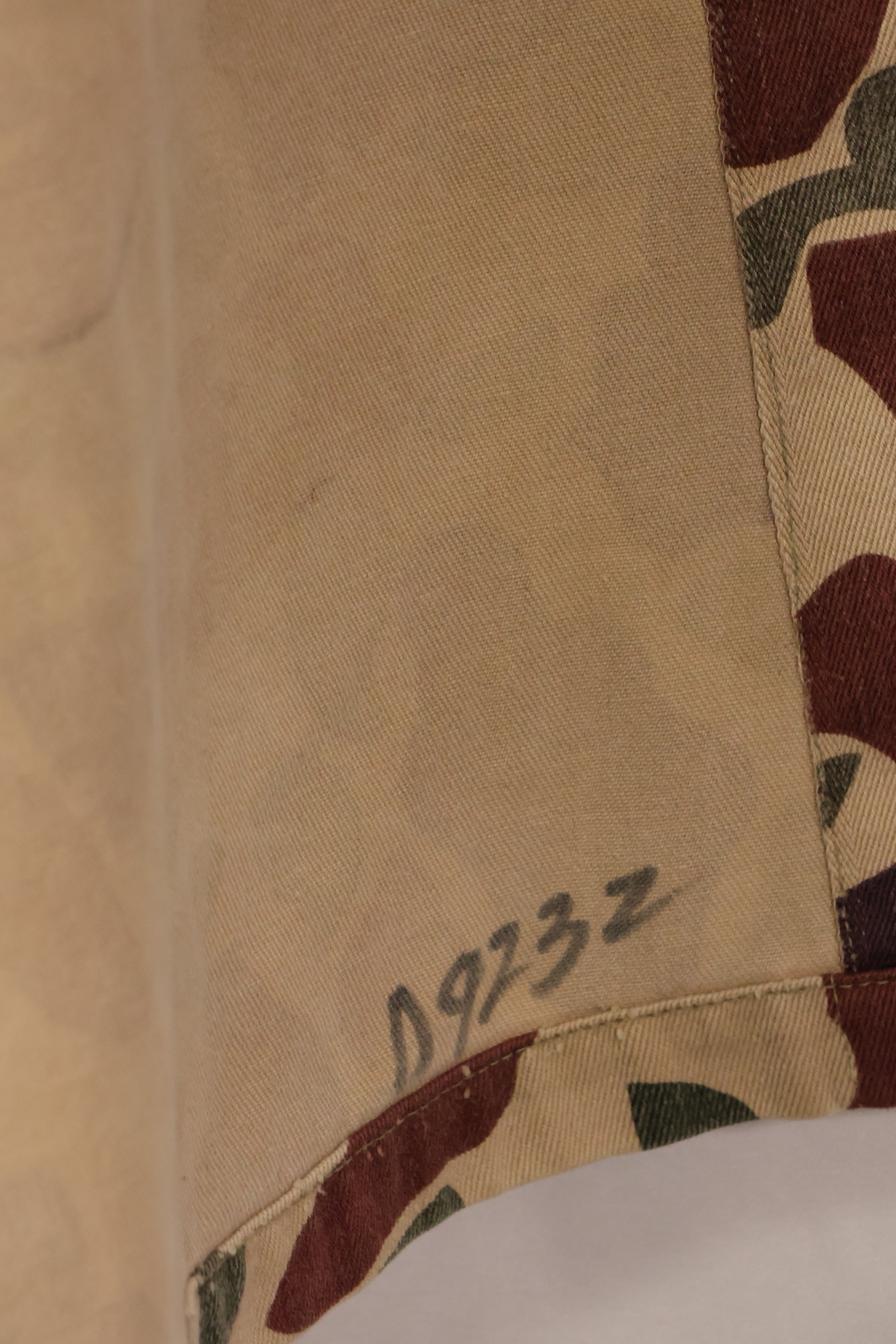 Early to mid 1960s CIDG Beogam camouflage, advisor cut, US-L, faded, used.